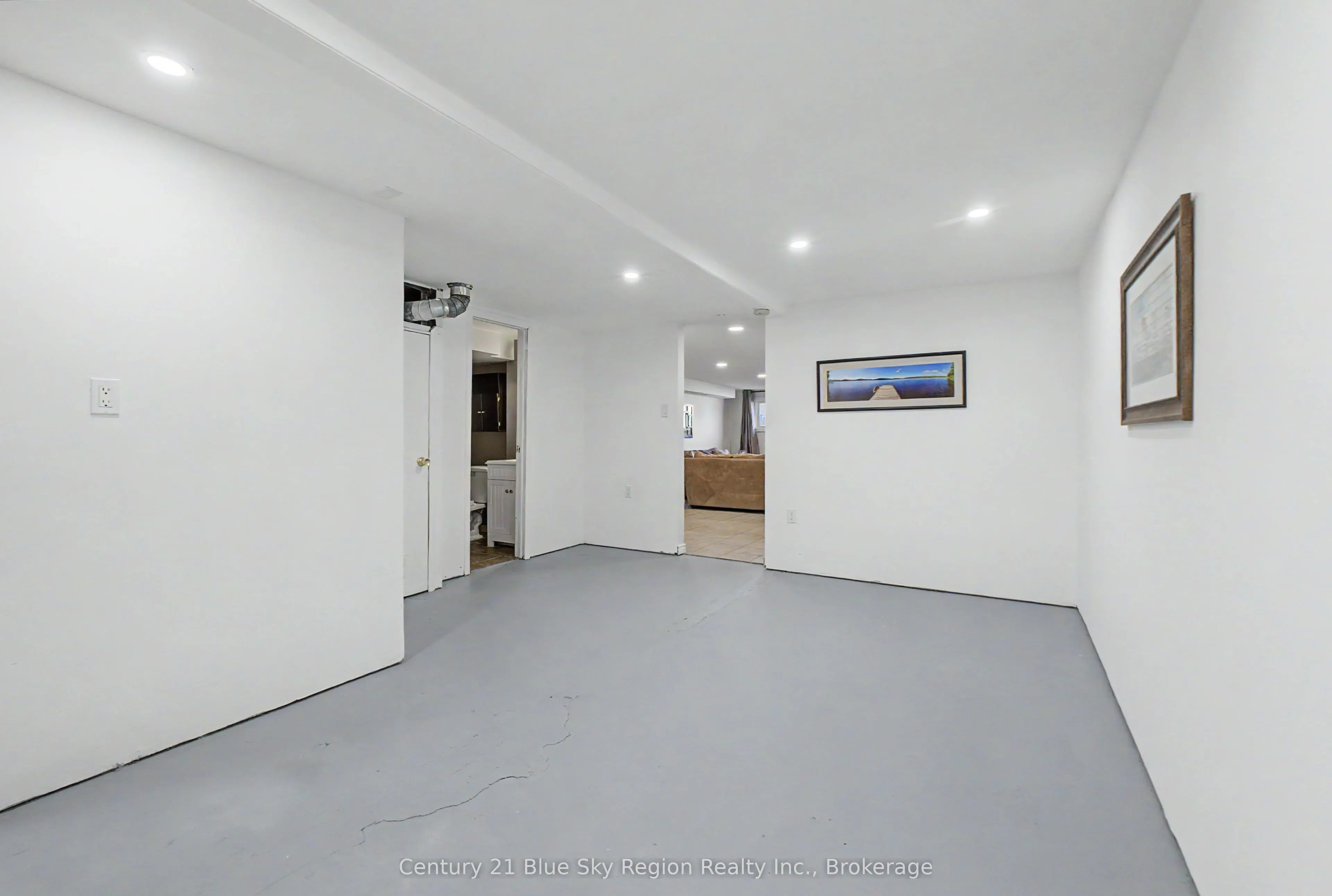 691 Robarts Avenue