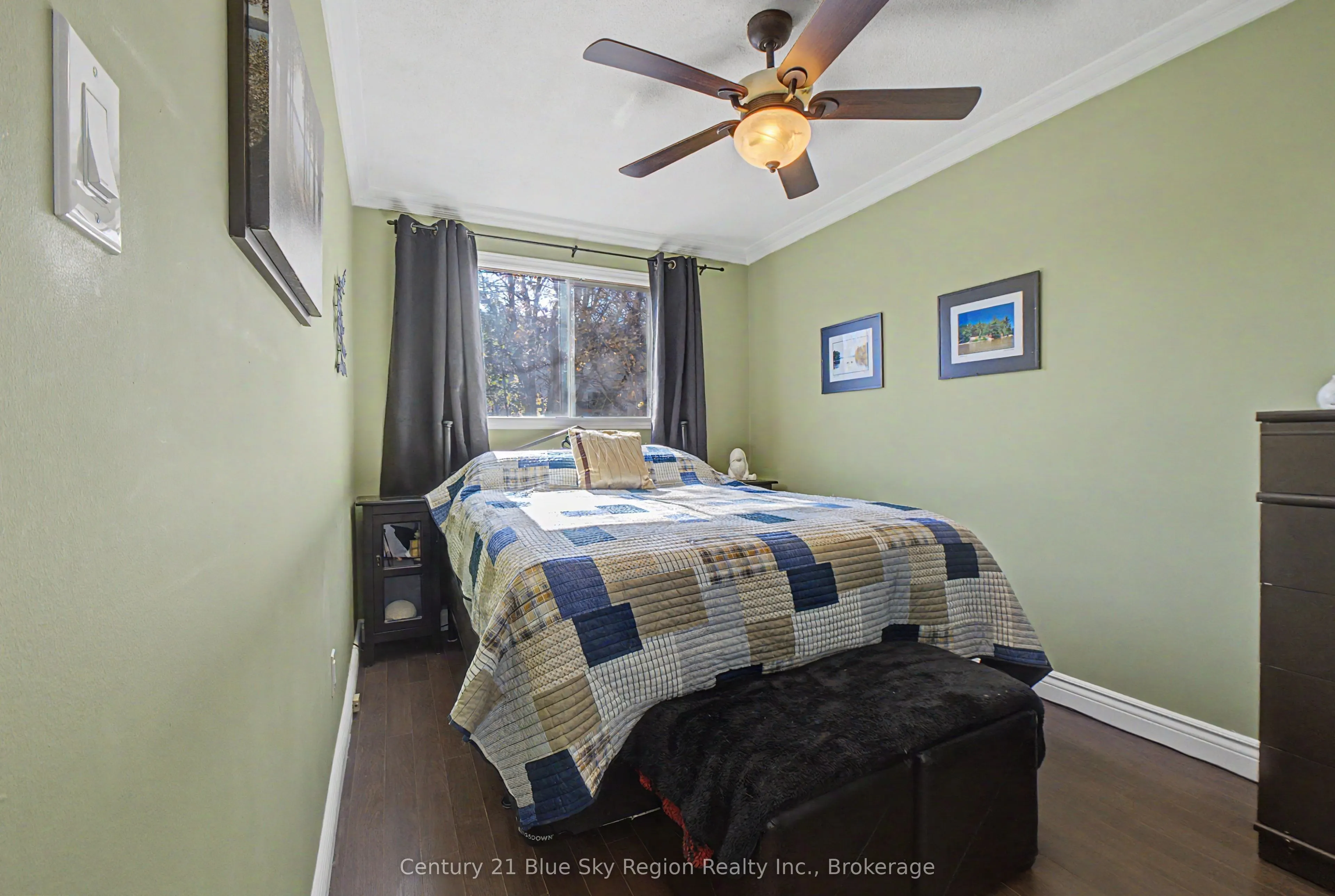691 Robarts Avenue