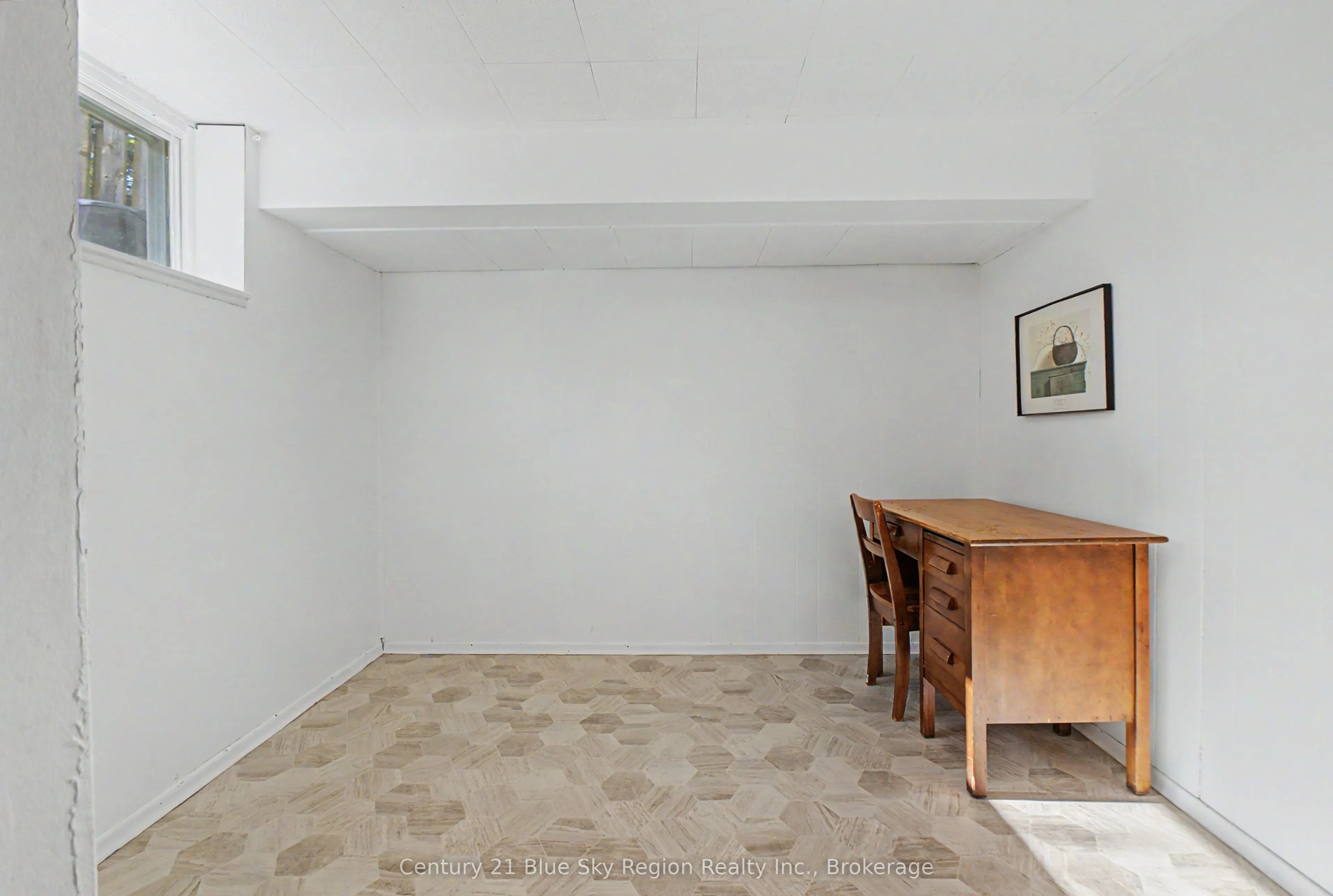 691 Robarts Avenue