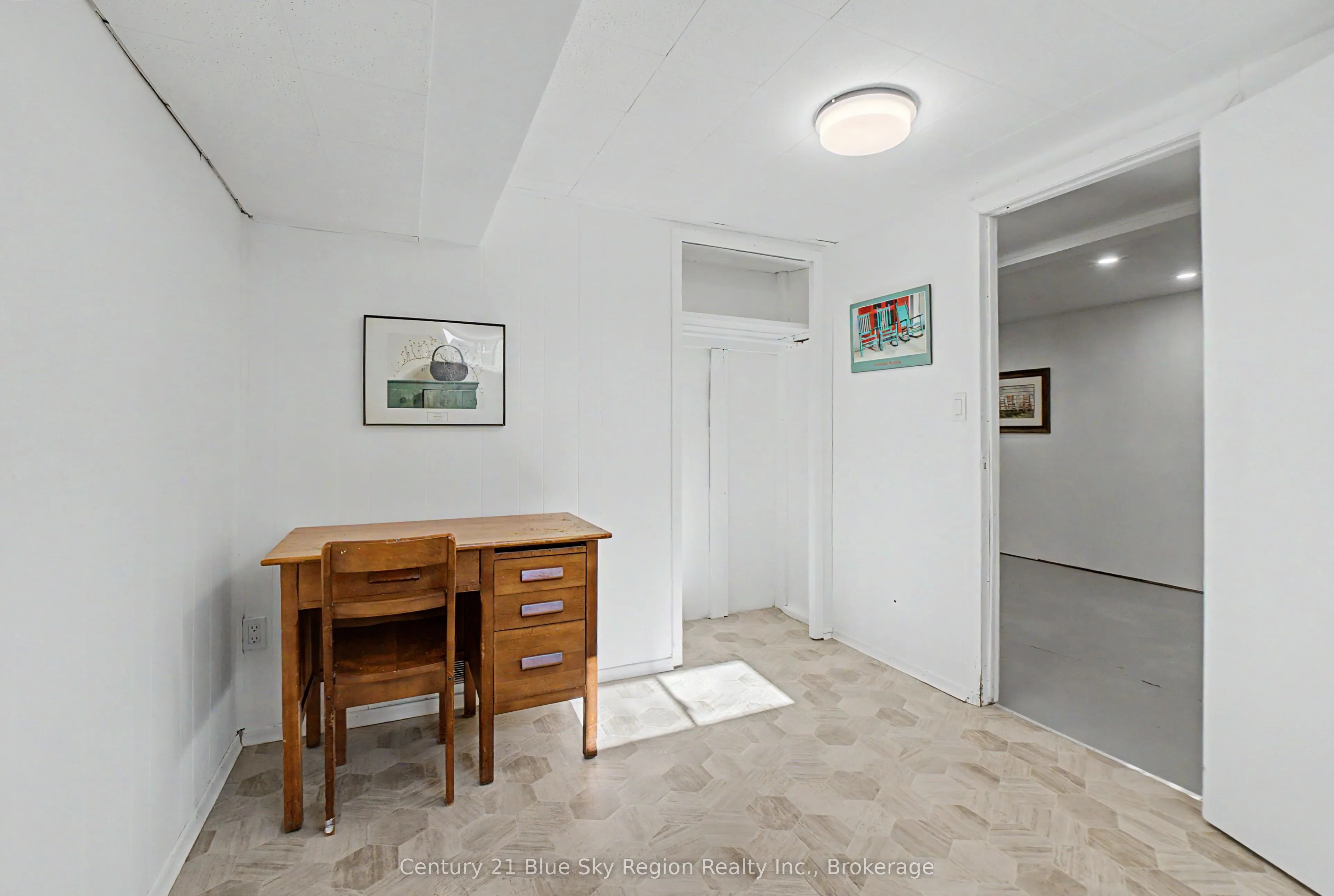691 Robarts Avenue