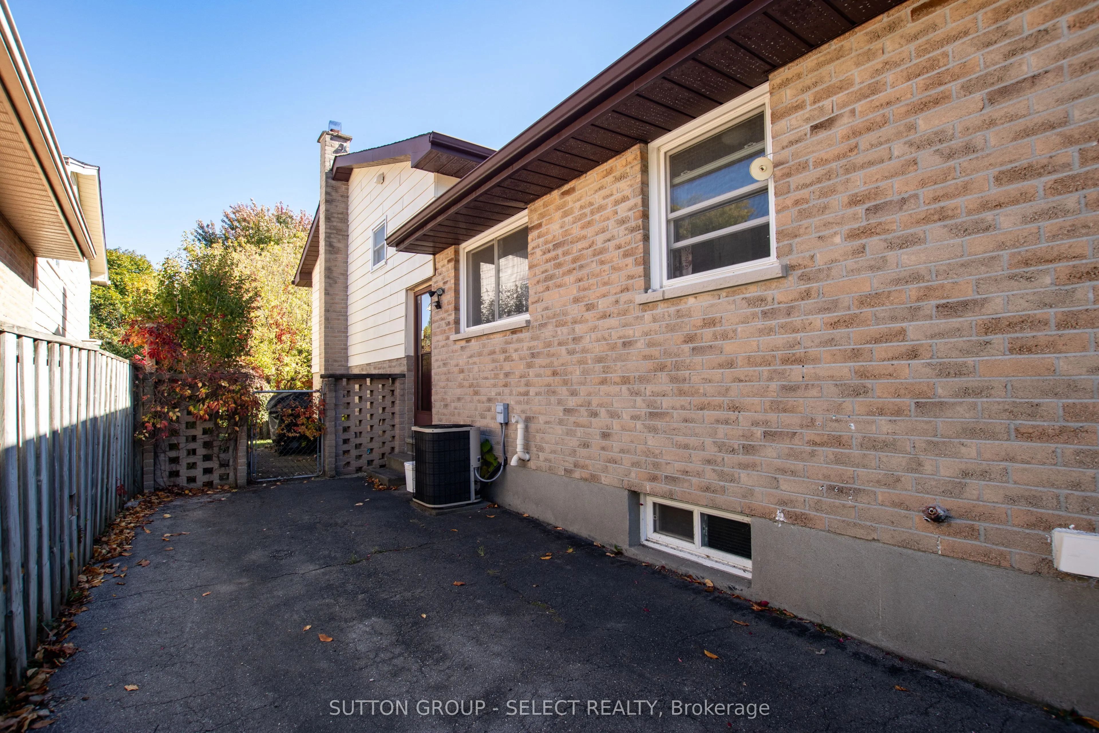 28 Corinth Court