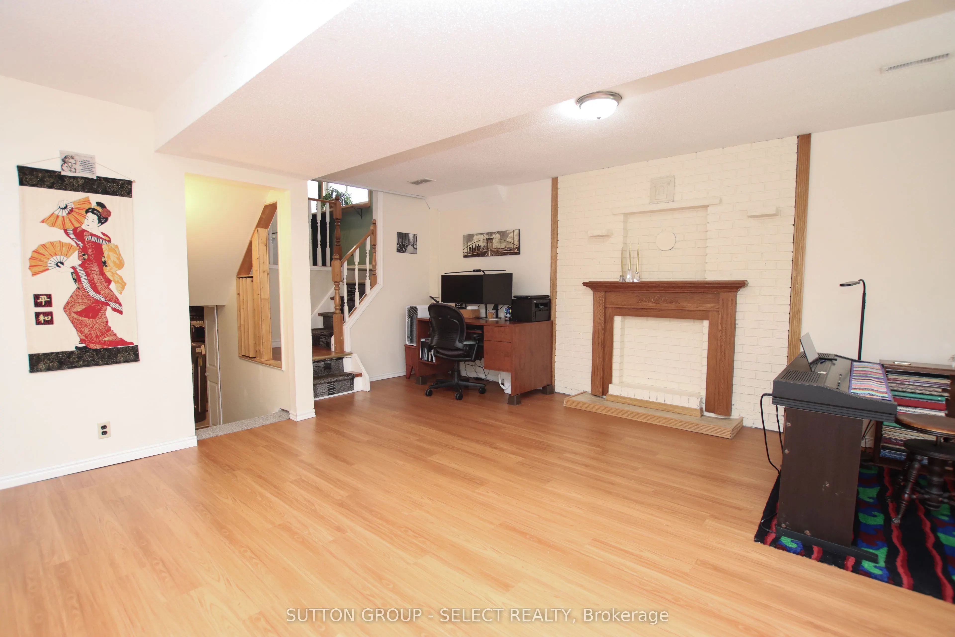 28 Corinth Court