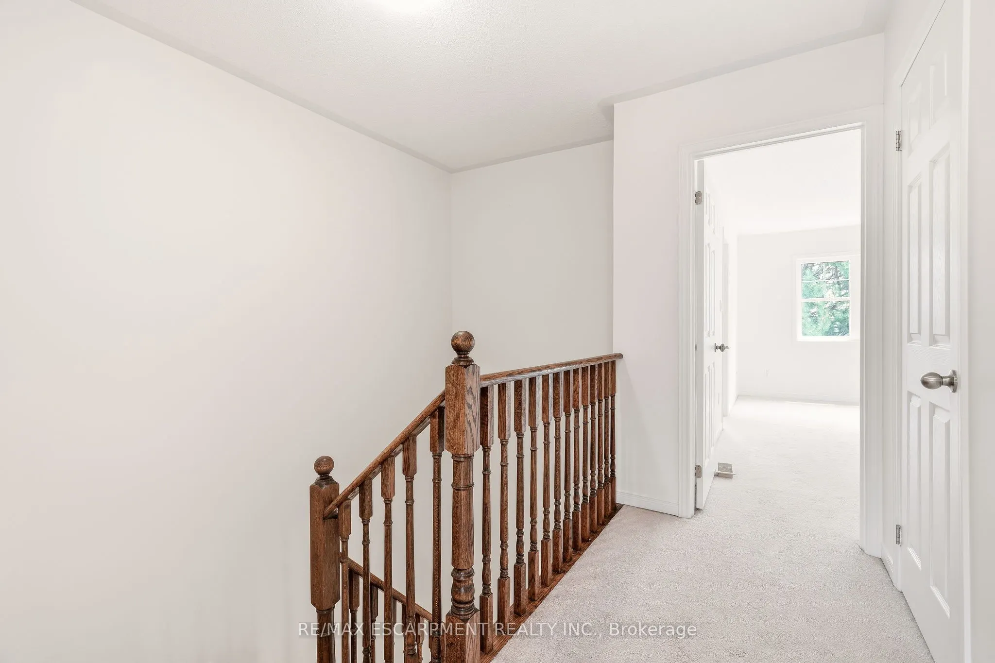215 Nisbet Boulevard