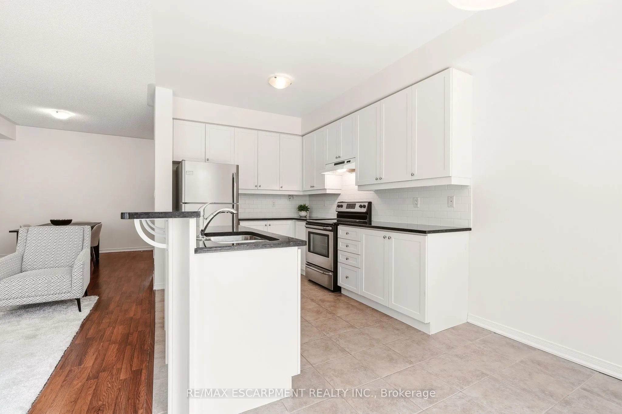 215 Nisbet Boulevard