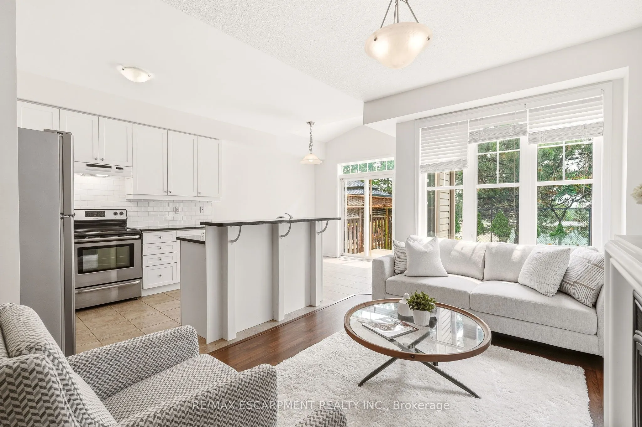 215 Nisbet Boulevard