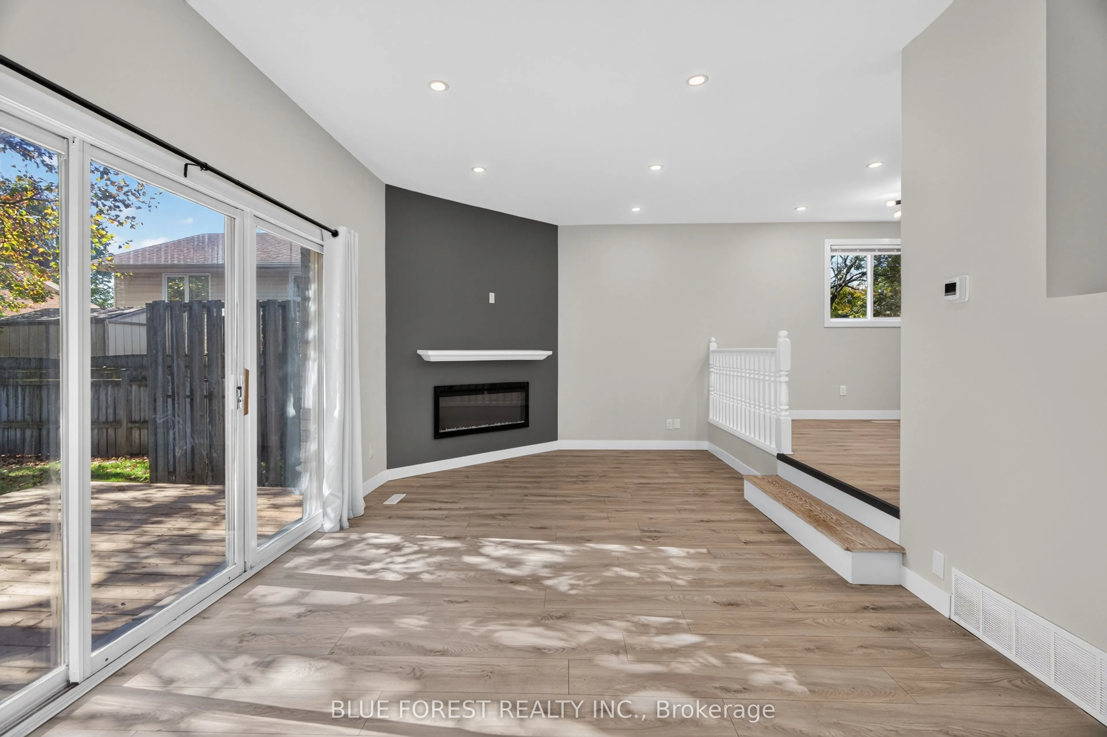 1048 Mahogany Road