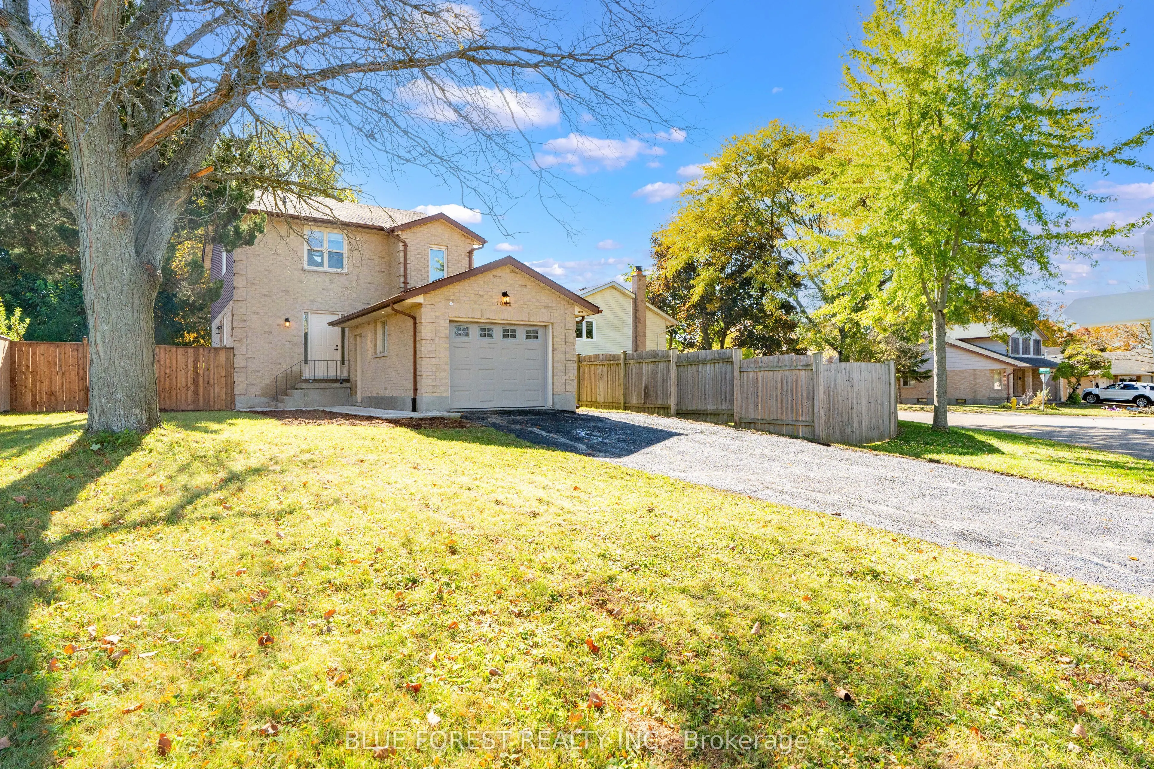 1048 Mahogany Road