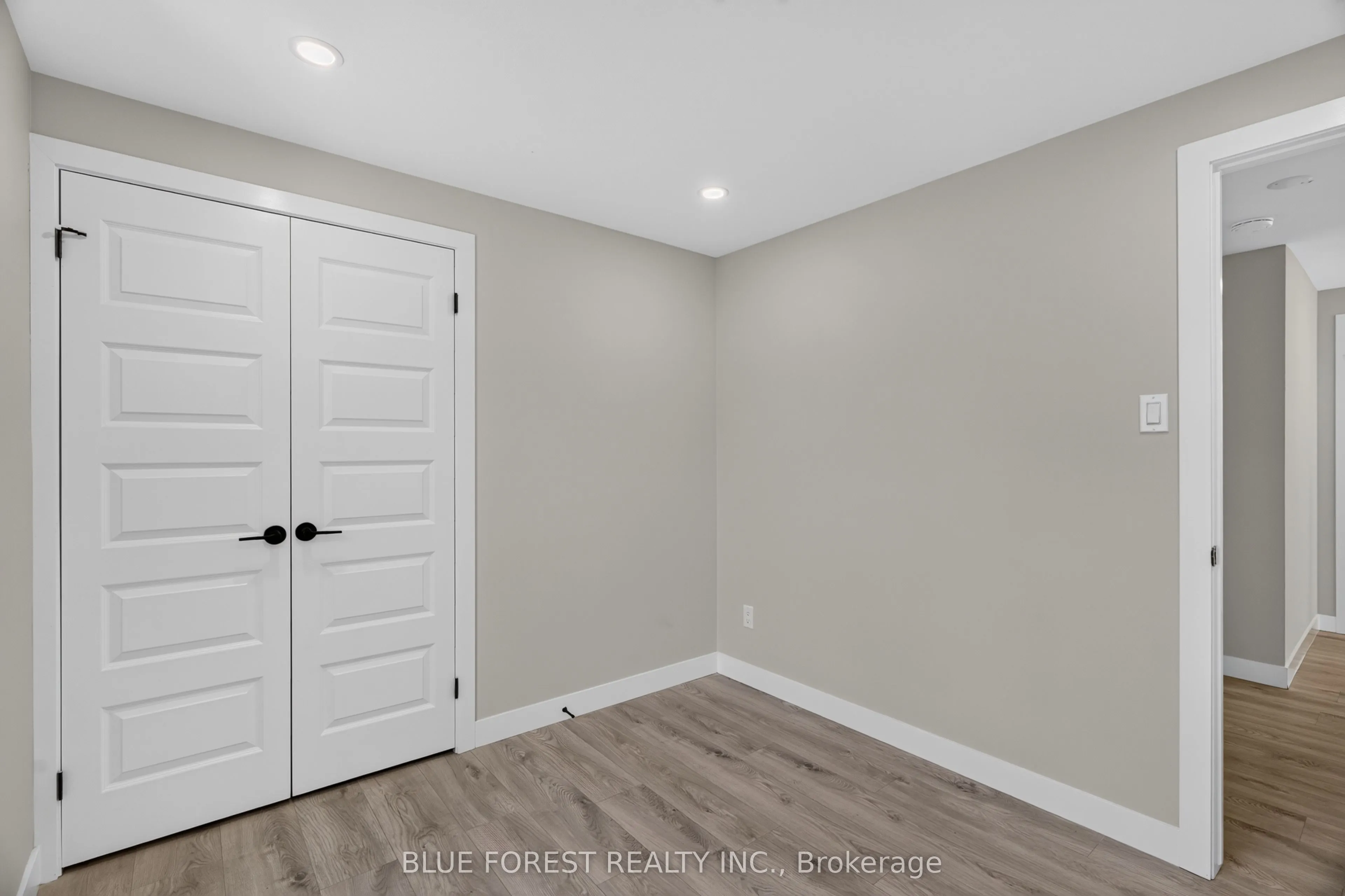 1048 Mahogany Road