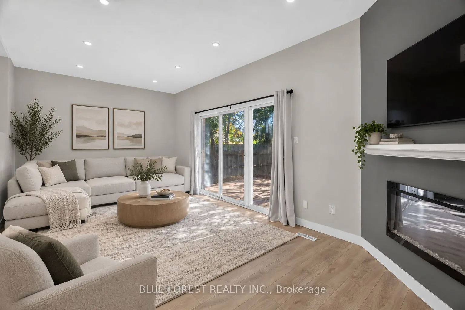 1048 Mahogany Road