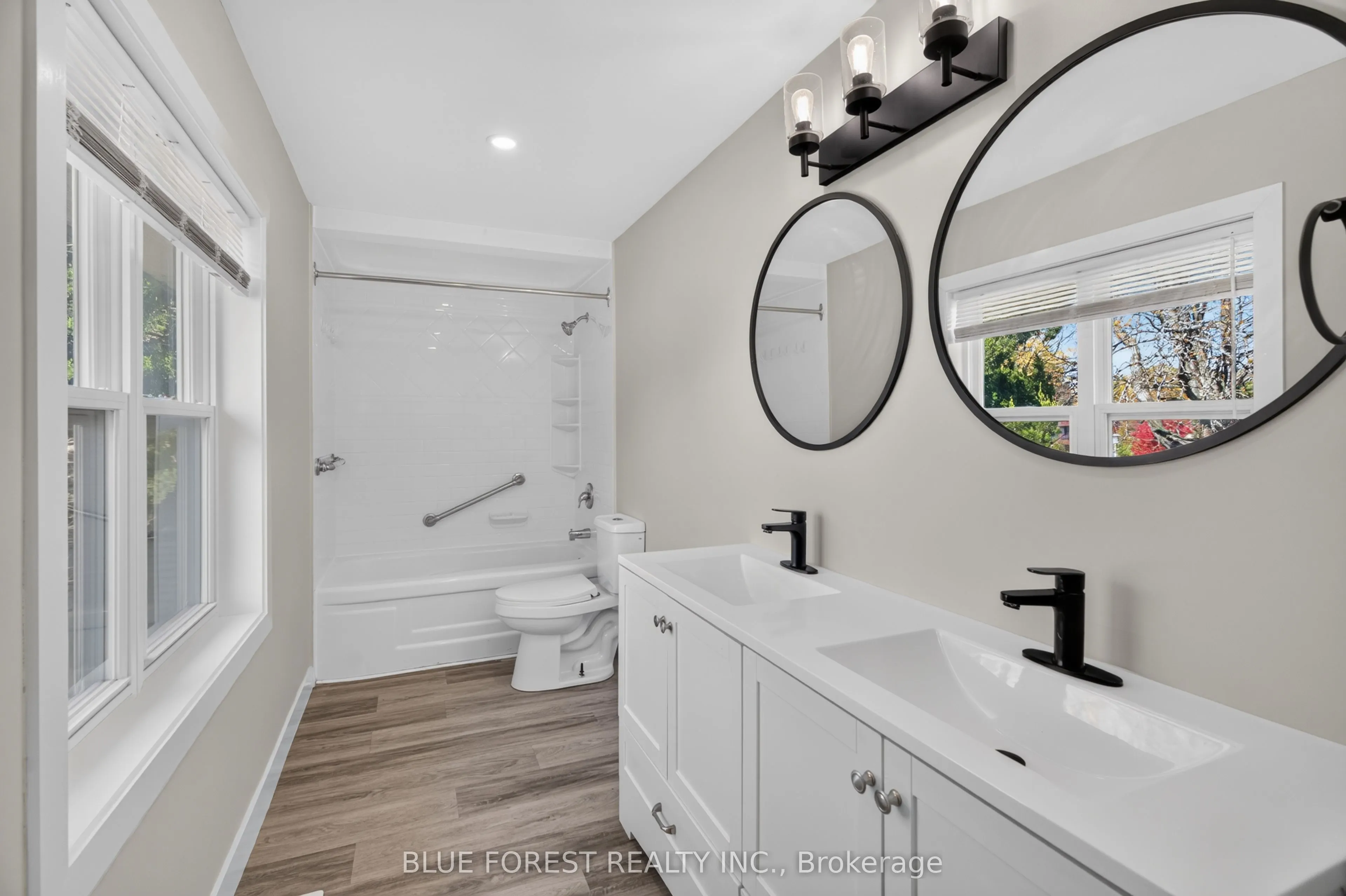 1048 Mahogany Road