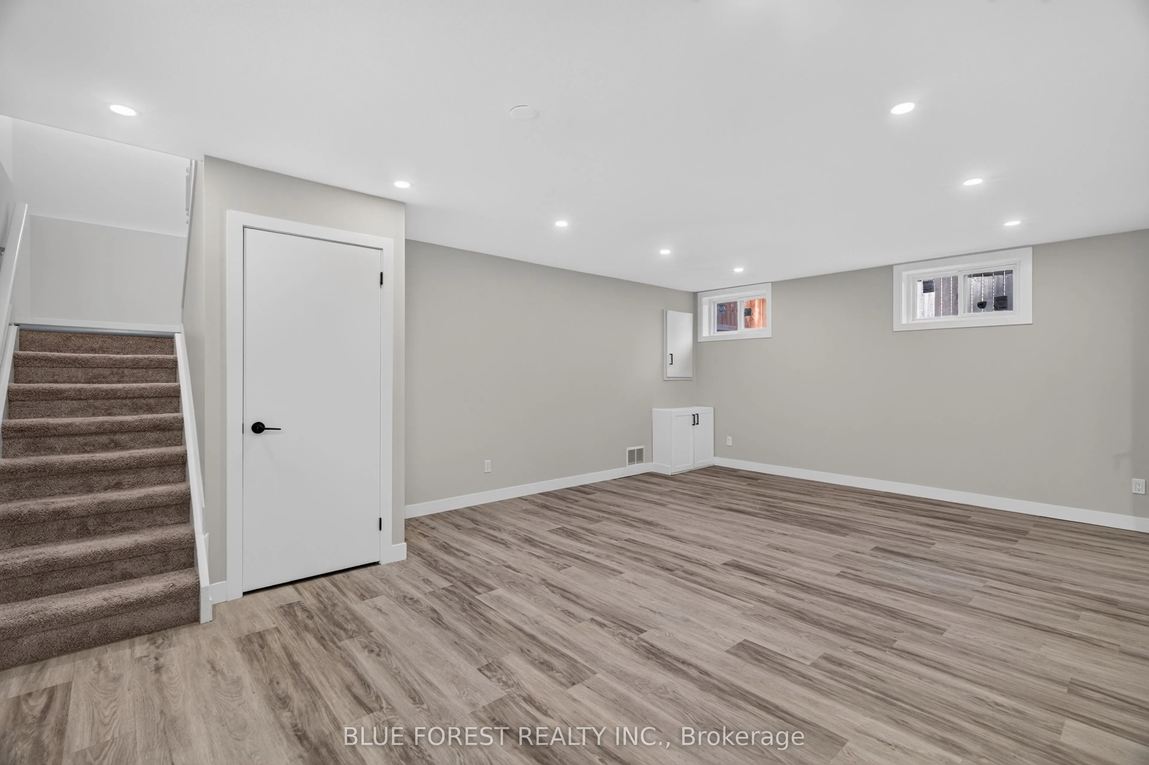 1048 Mahogany Road