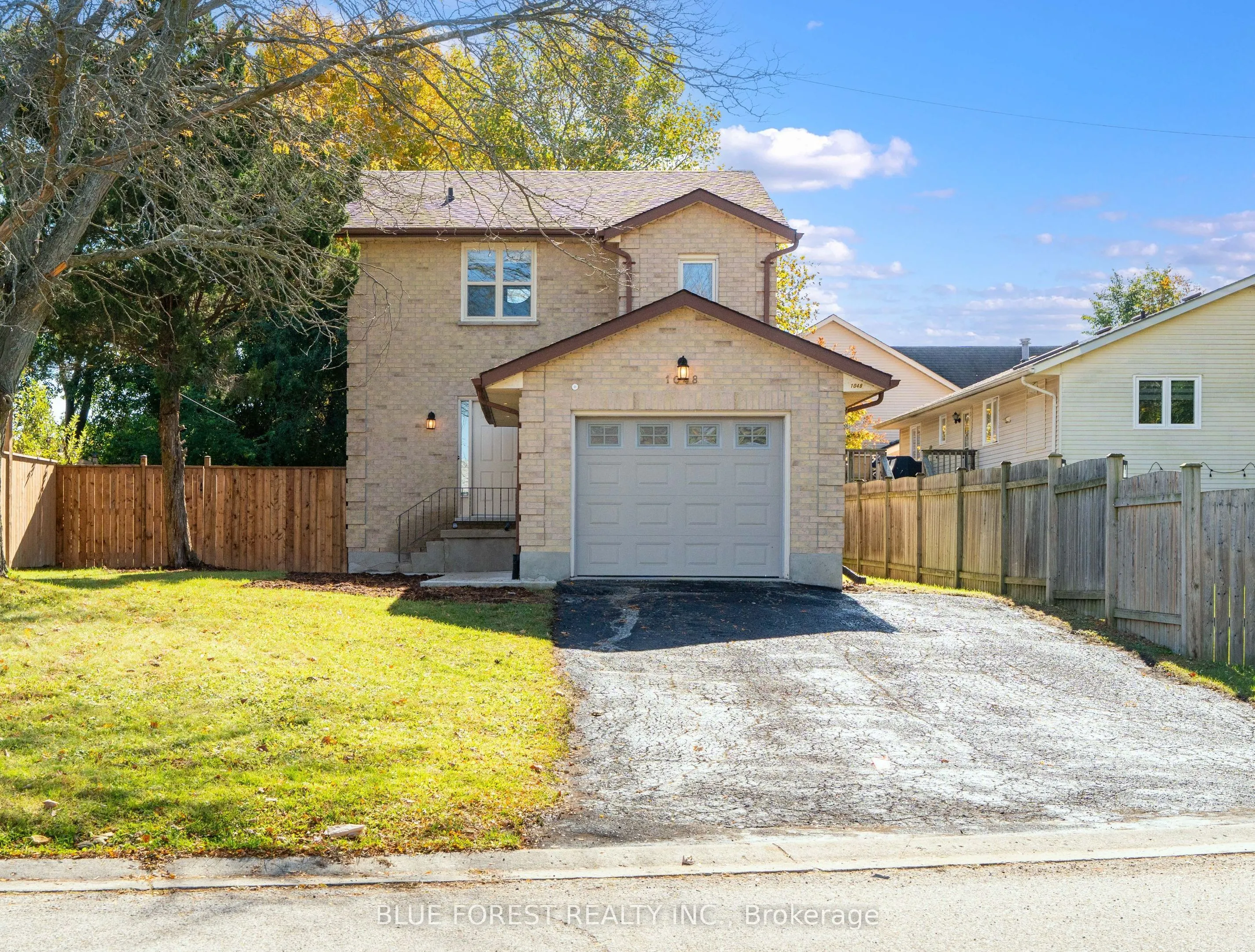1048 Mahogany Road