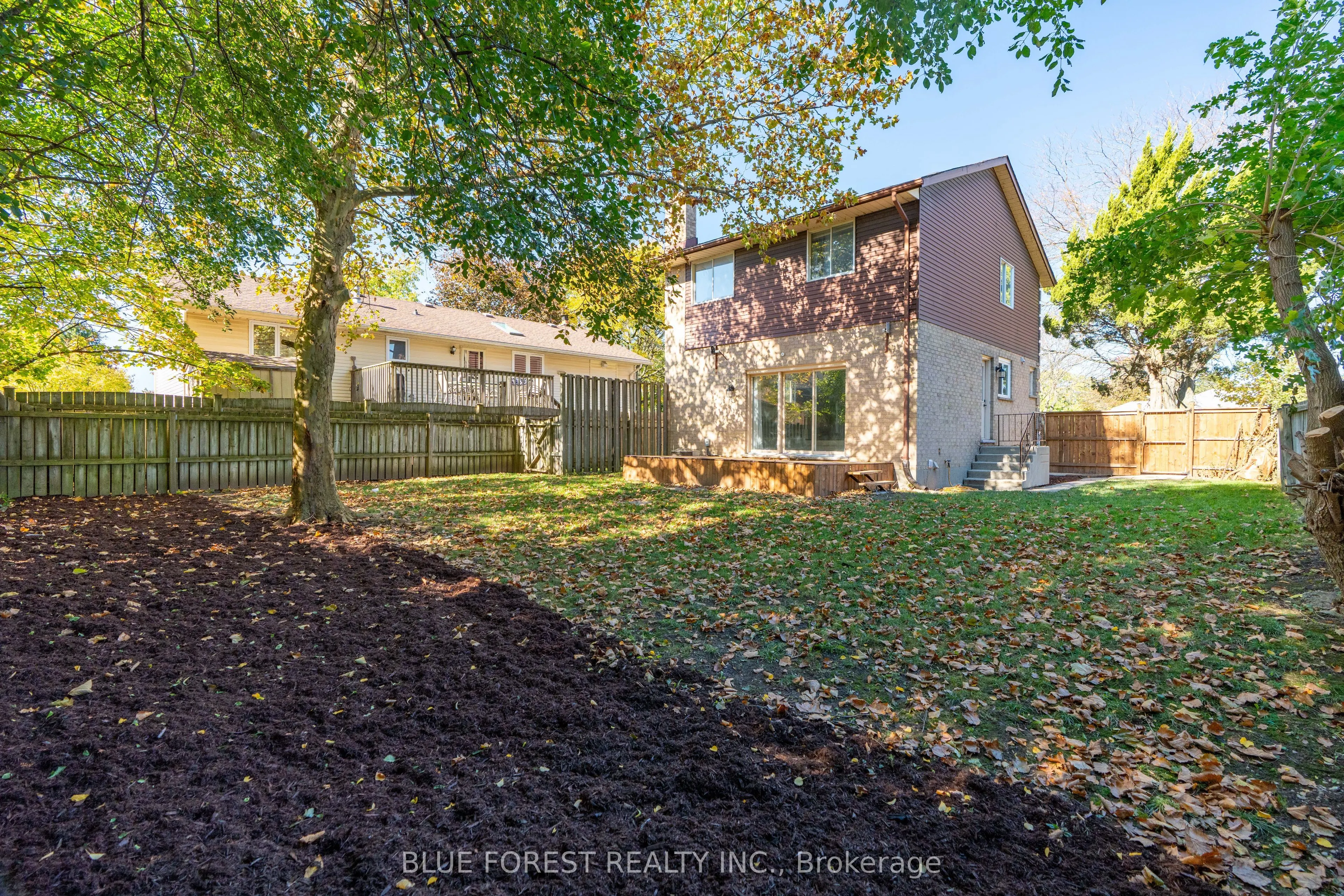 1048 Mahogany Road