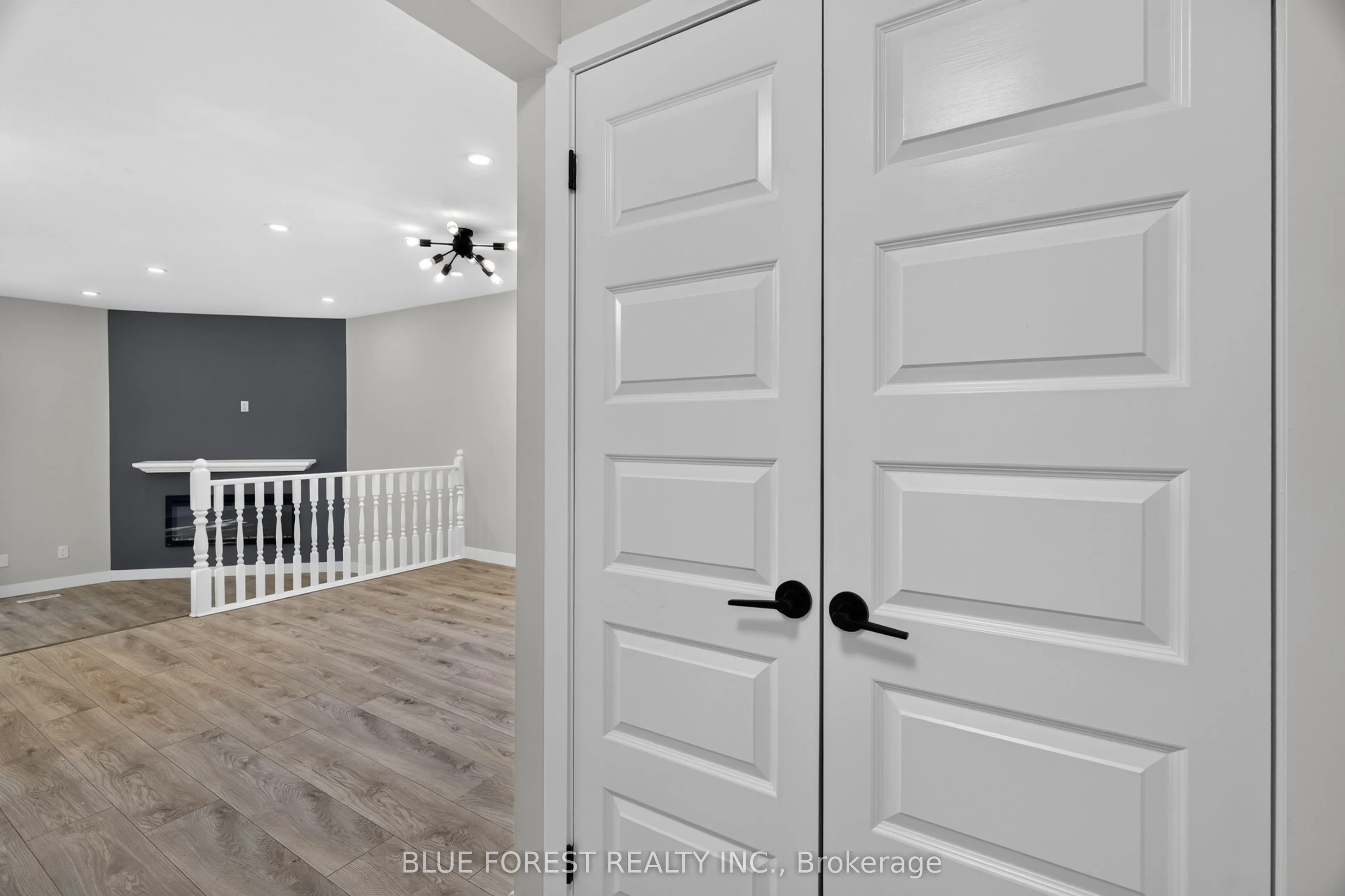 1048 Mahogany Road