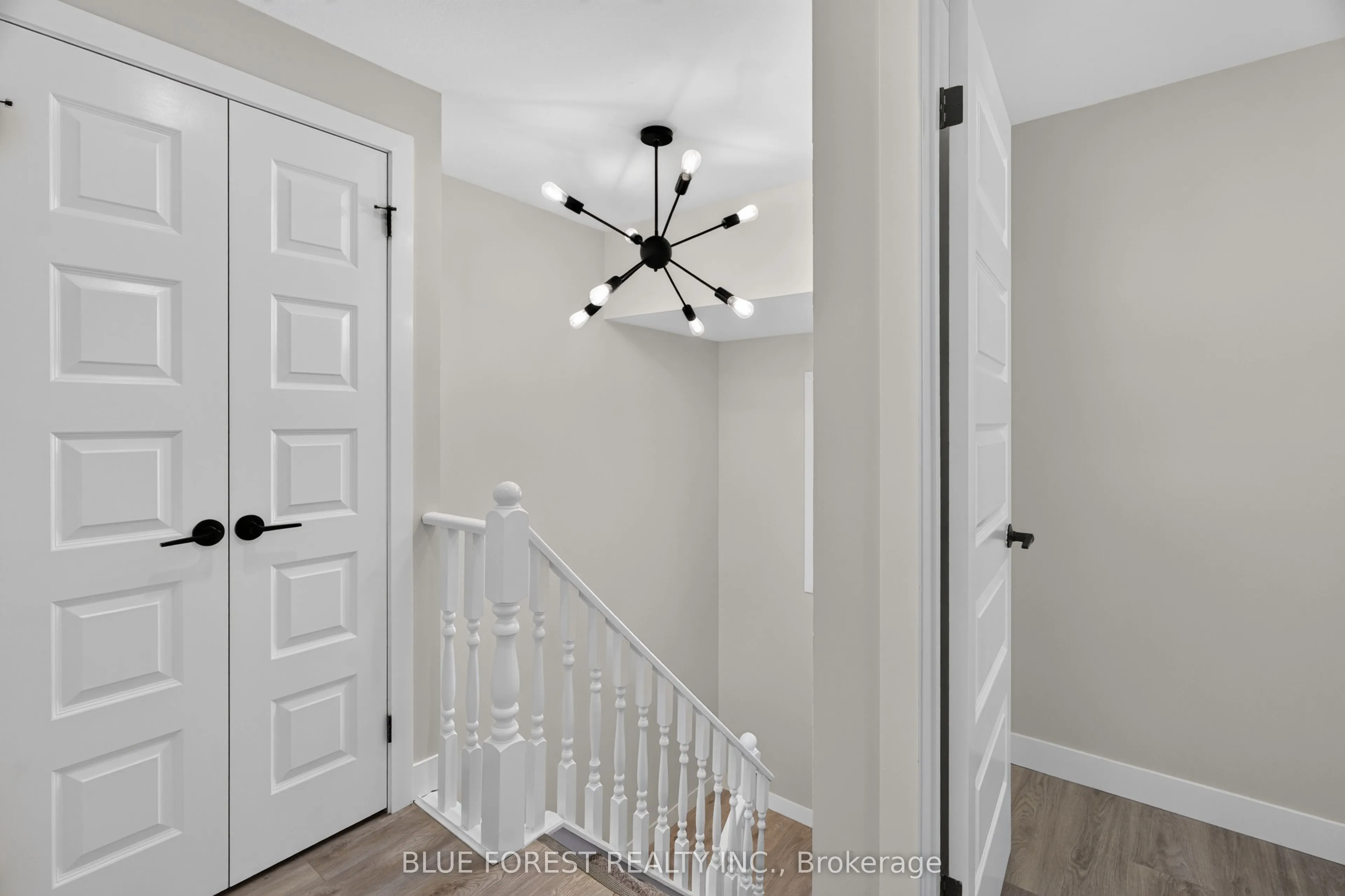 1048 Mahogany Road