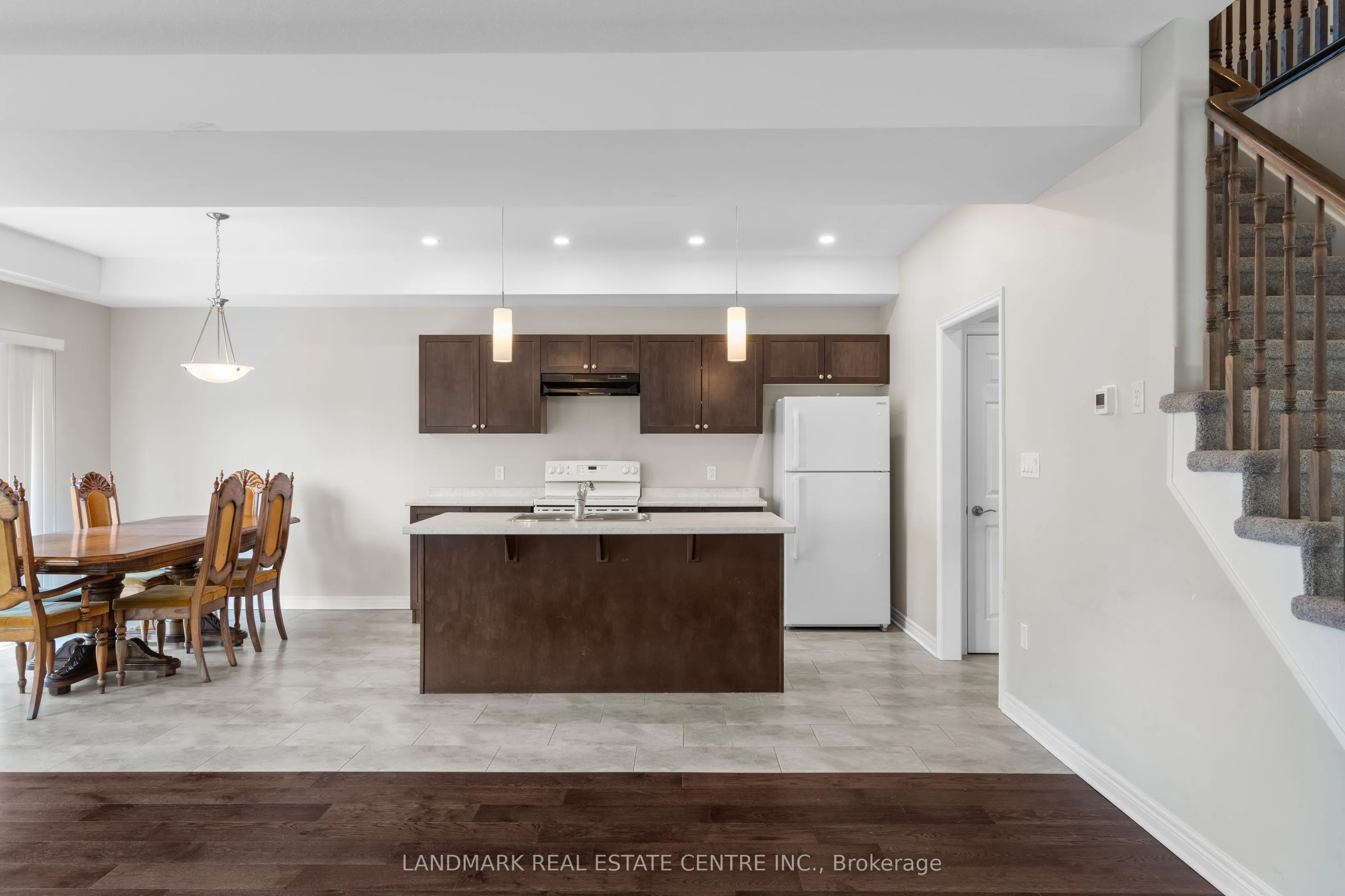 22 Lamb Crescent