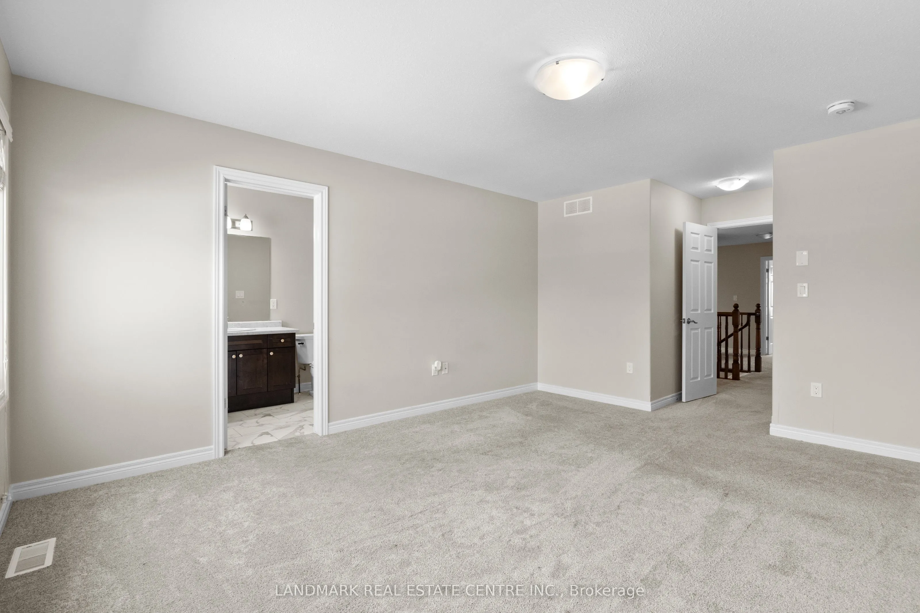 22 Lamb Crescent