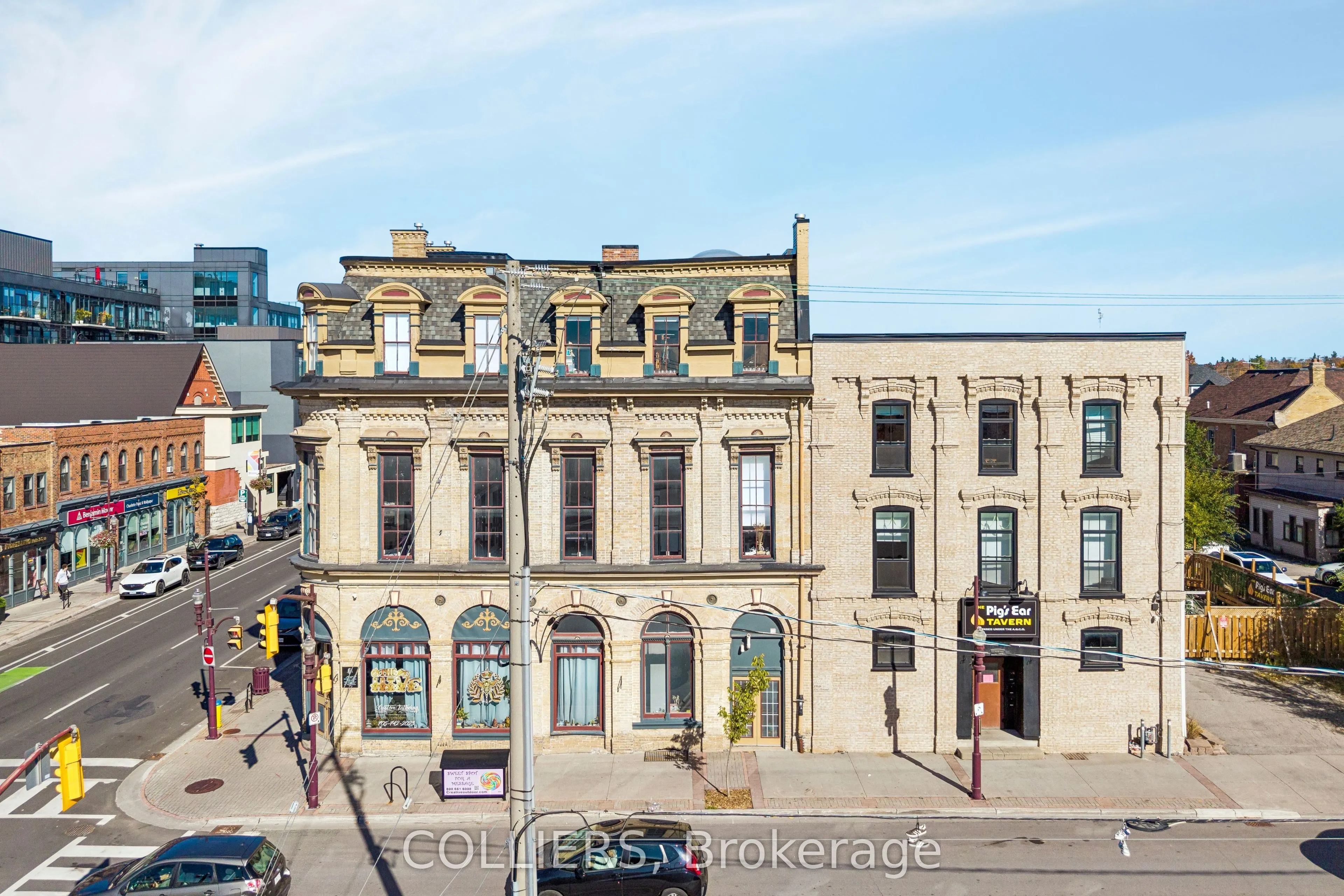 442 George Street N