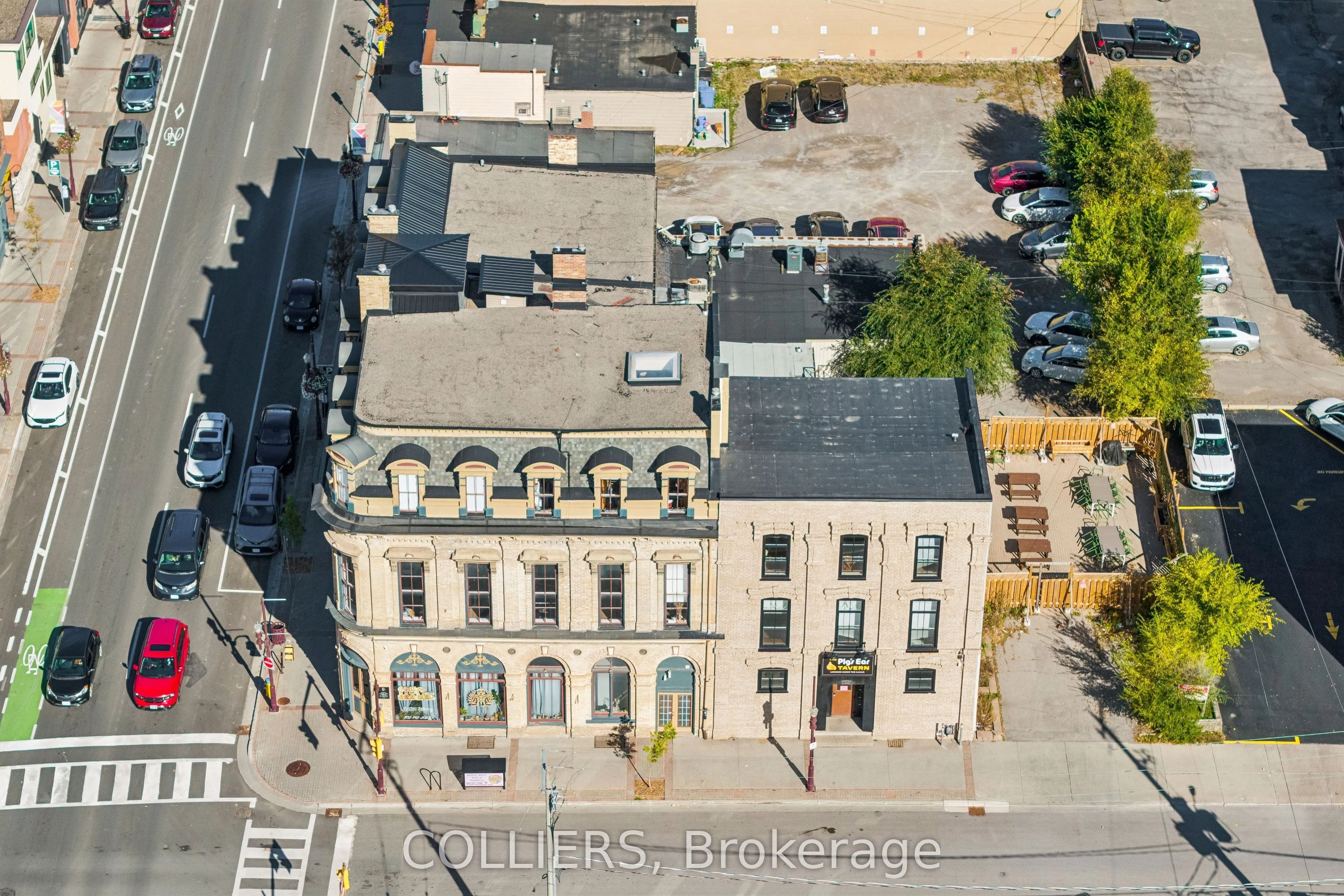 442 George Street N
