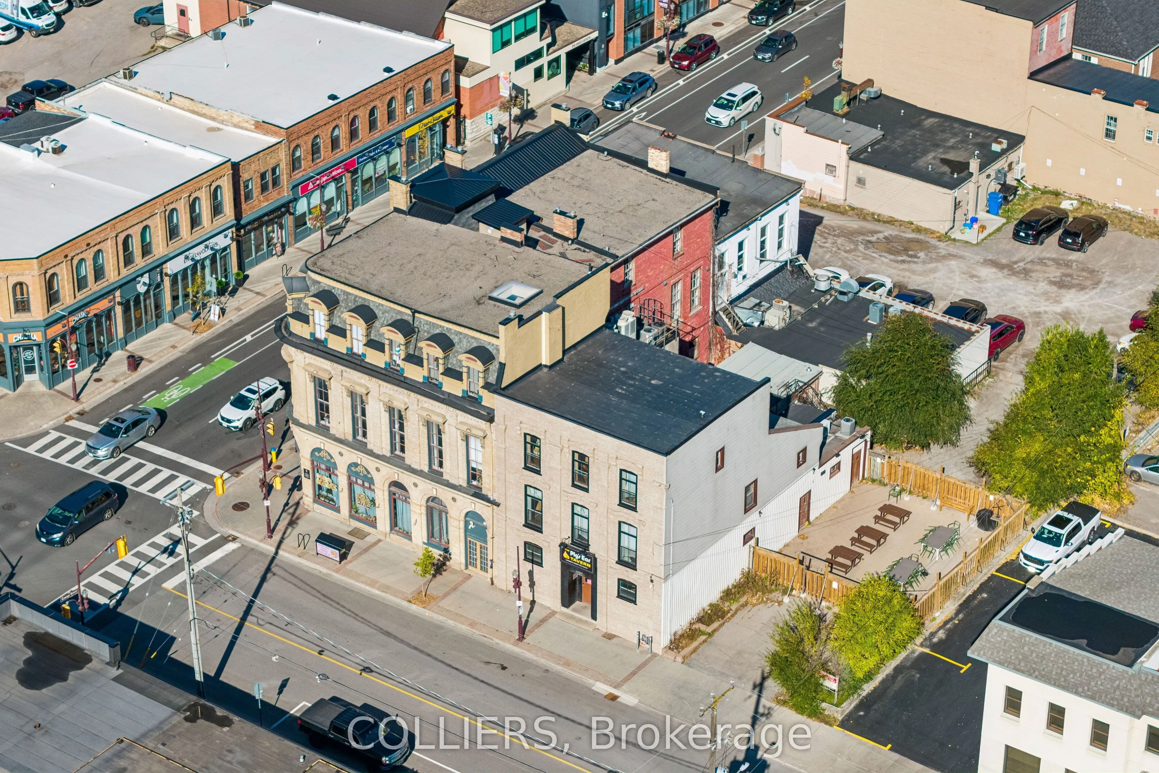 442 George Street N