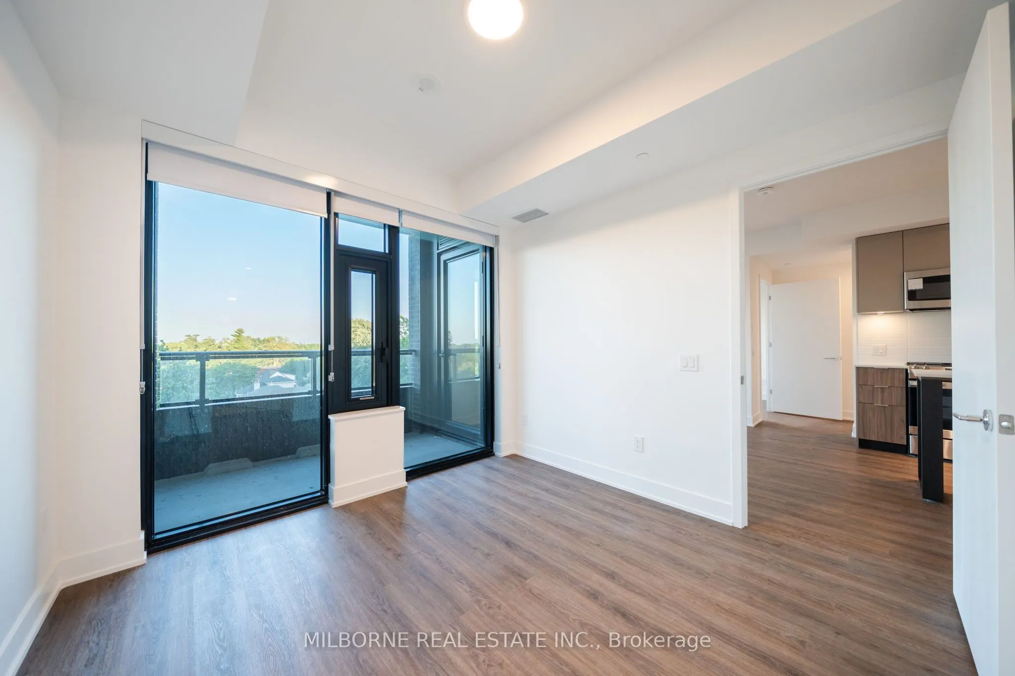 500 Upper Wellington Street #320