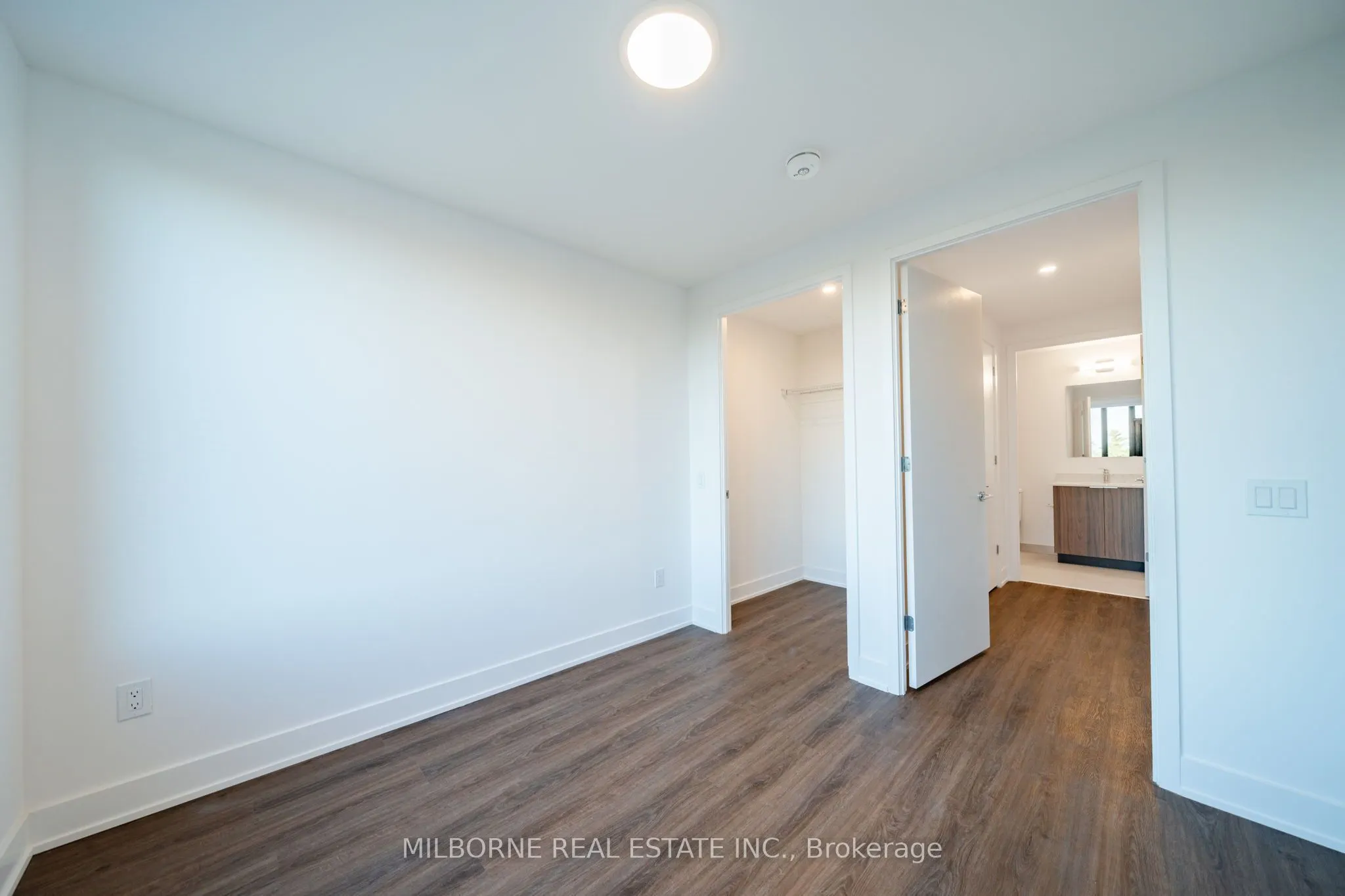 500 Upper Wellington Street #320