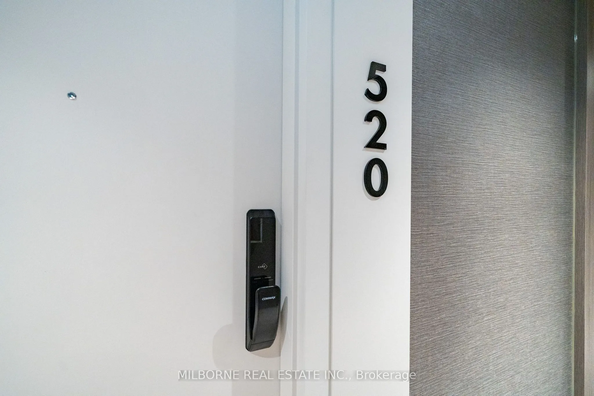 500 Upper Wellington Street #320