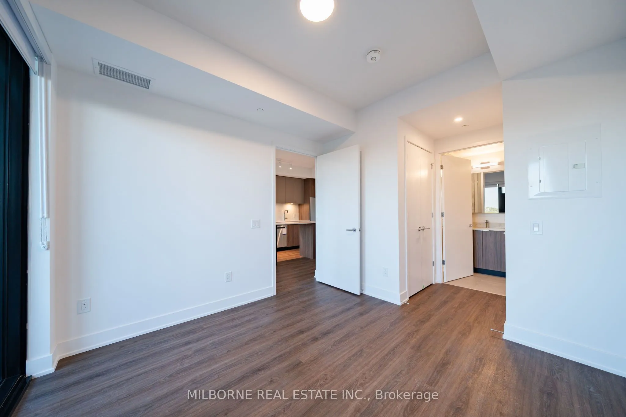 500 Upper Wellington Street #320
