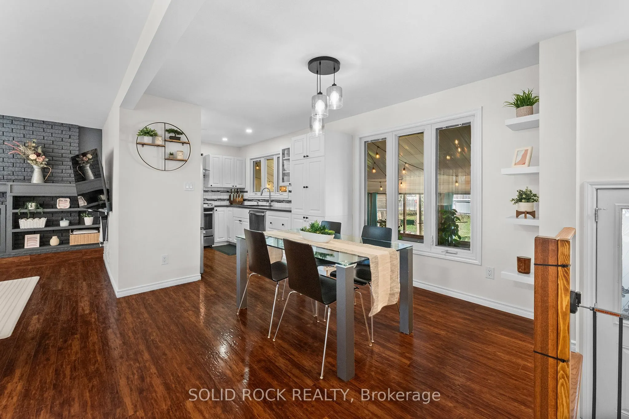 45 Norma Street S