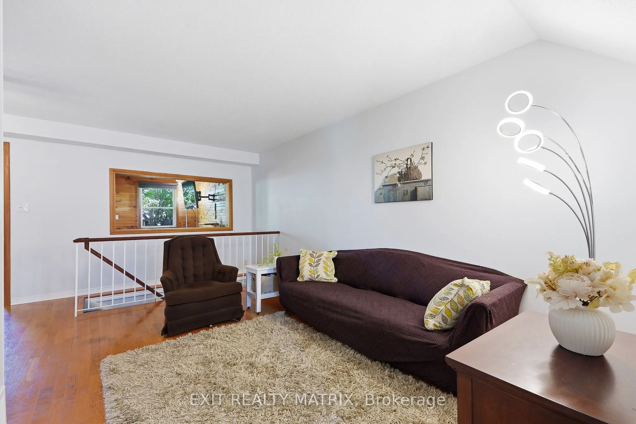 751 Clearcrest Crescent