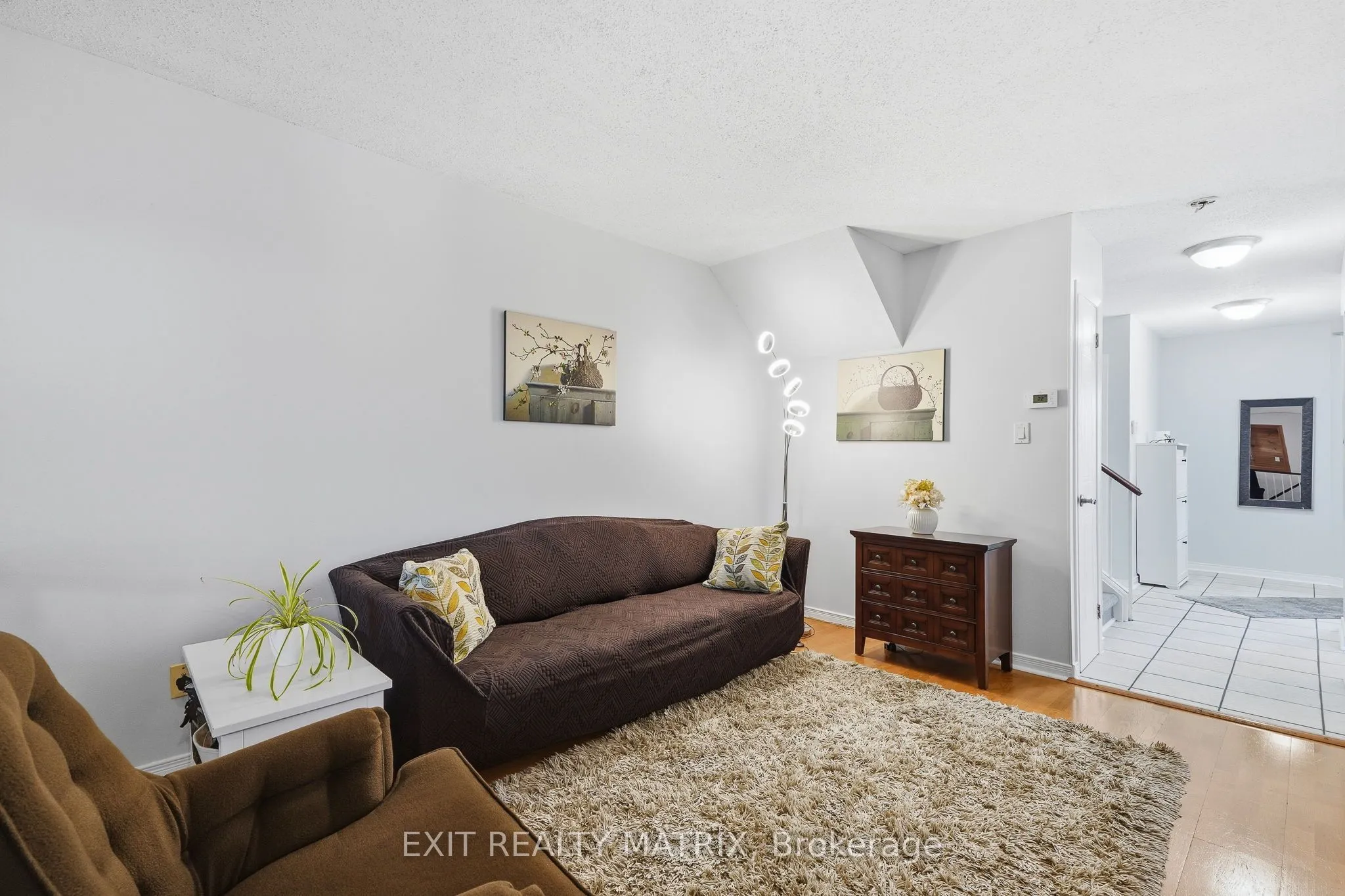 751 Clearcrest Crescent
