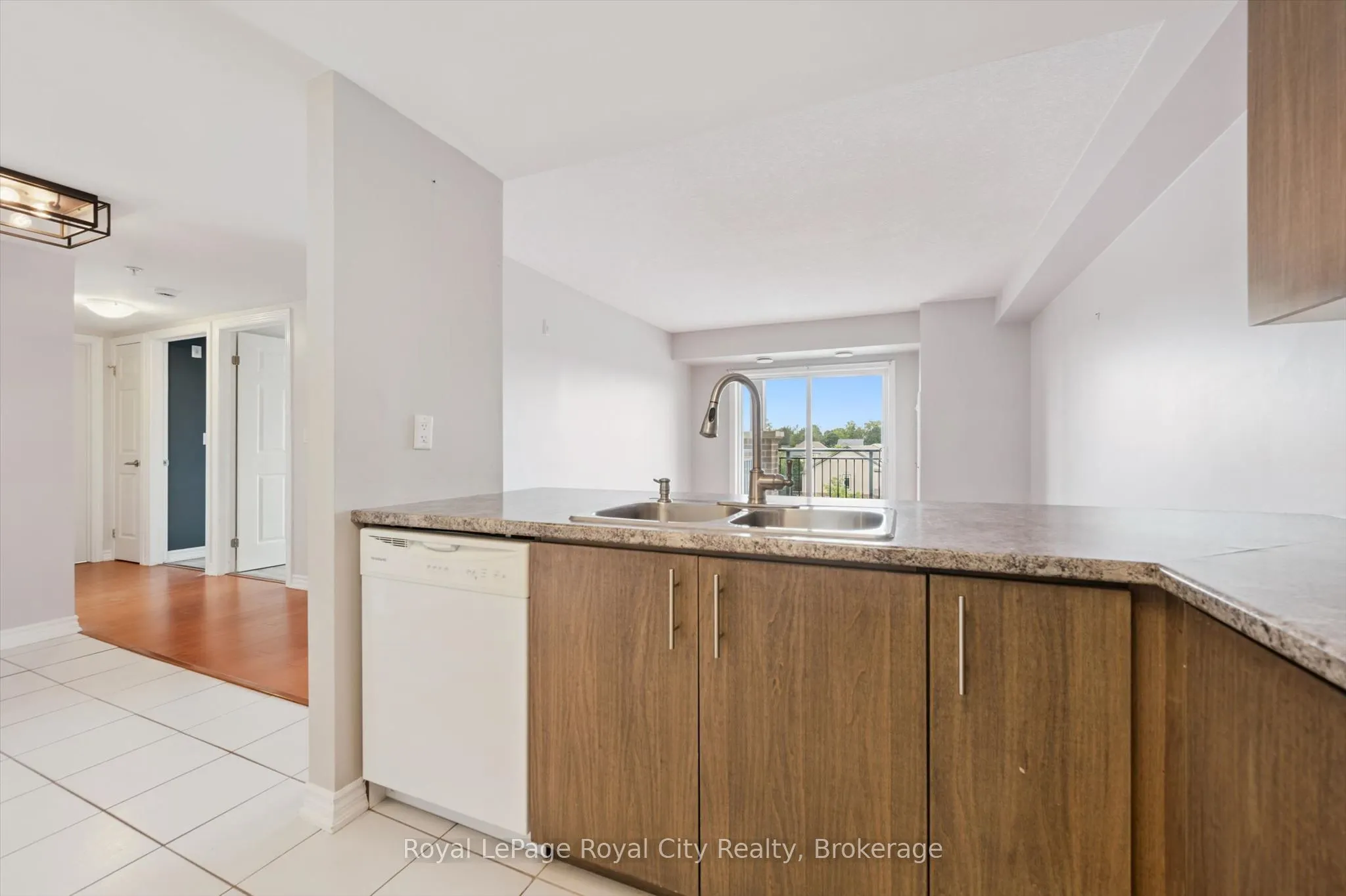 103 Westminster Crescent #408