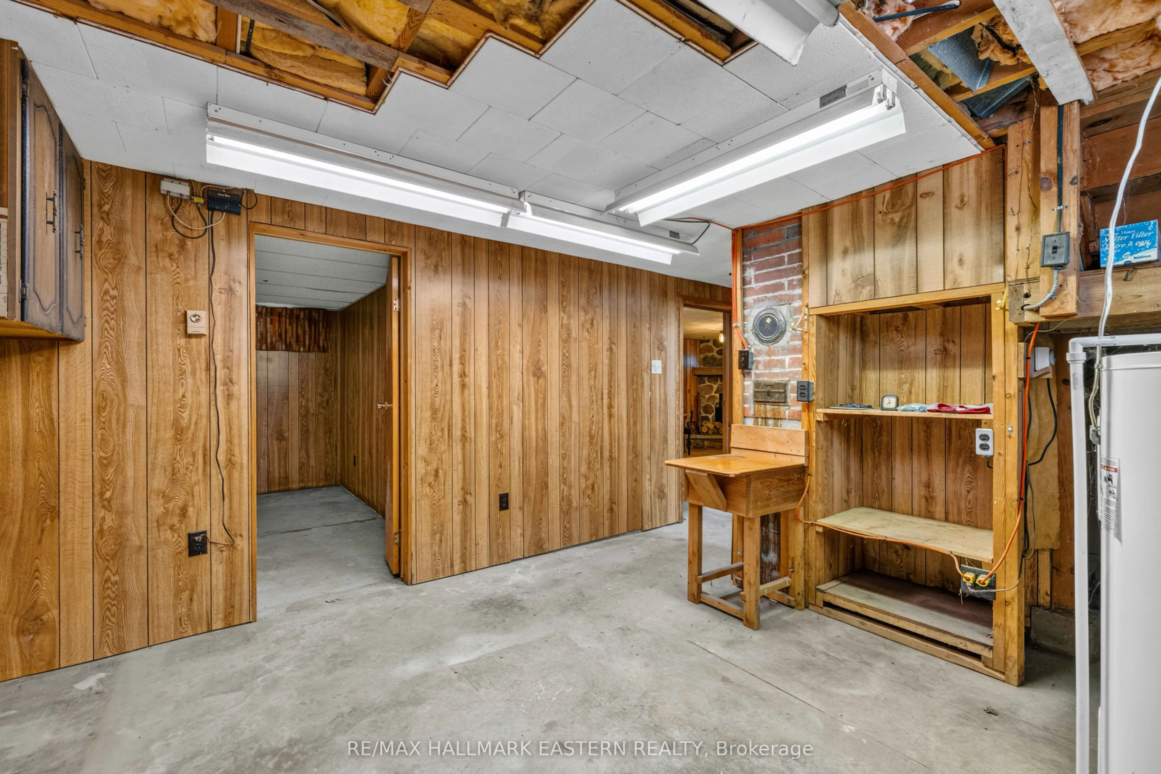 921 Robinson Road
