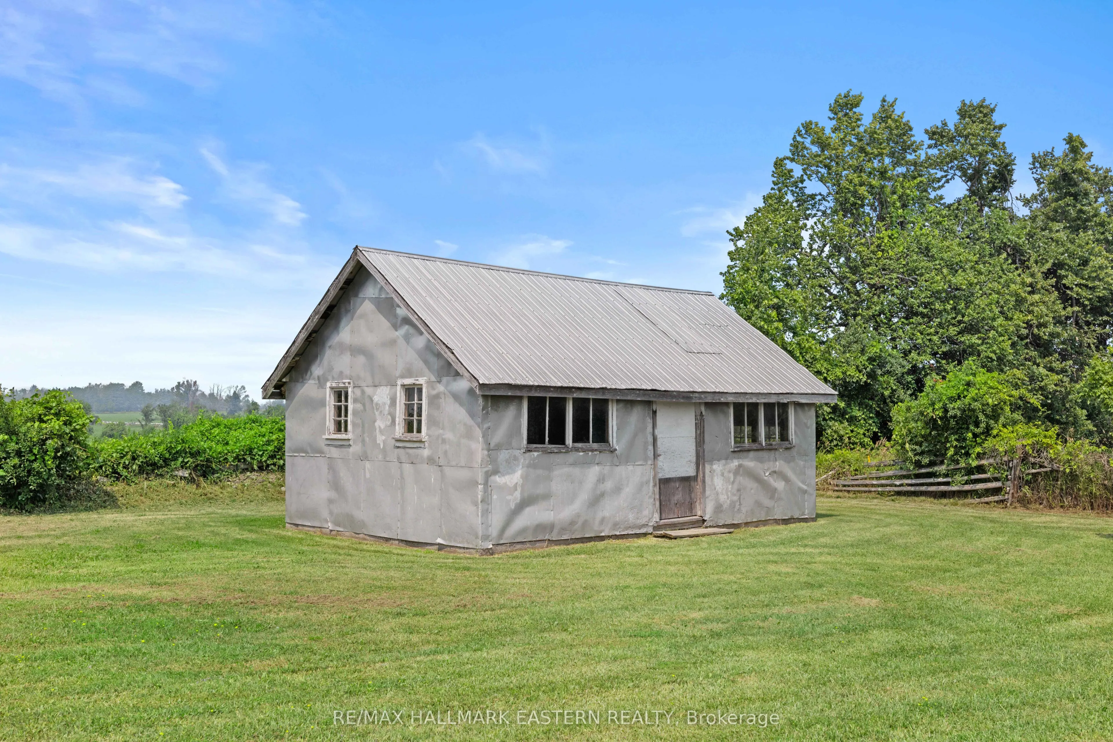 921 Robinson Road
