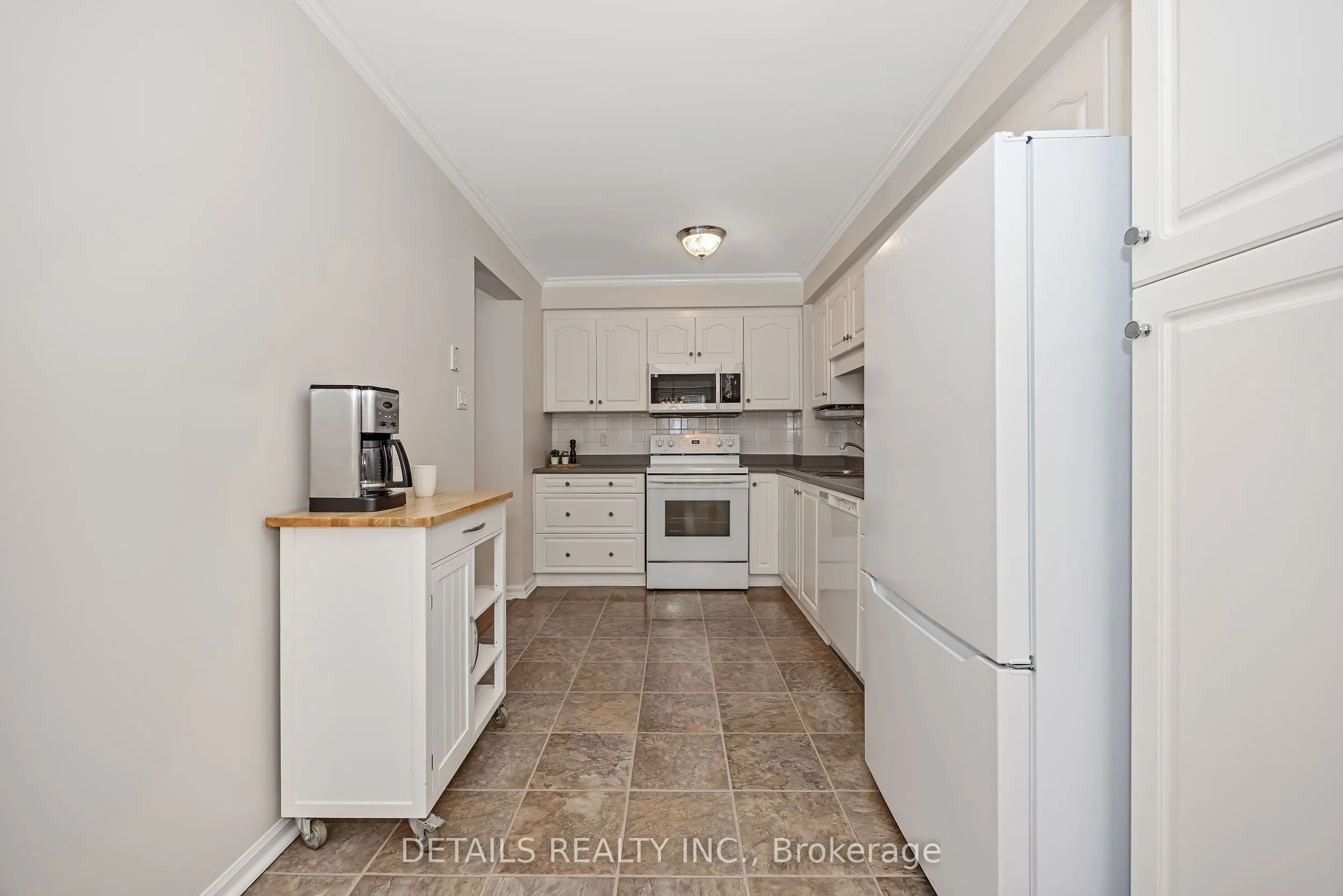 1852 Axminster Court #67
