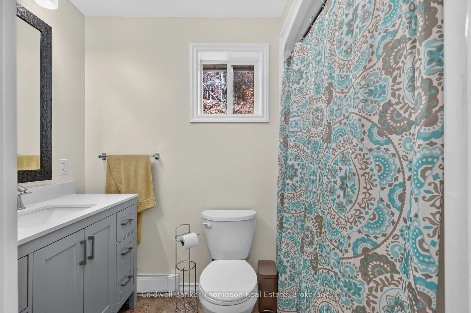 1413 592 Highway