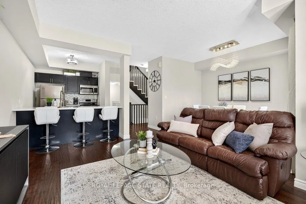 9 Bloom Crescent