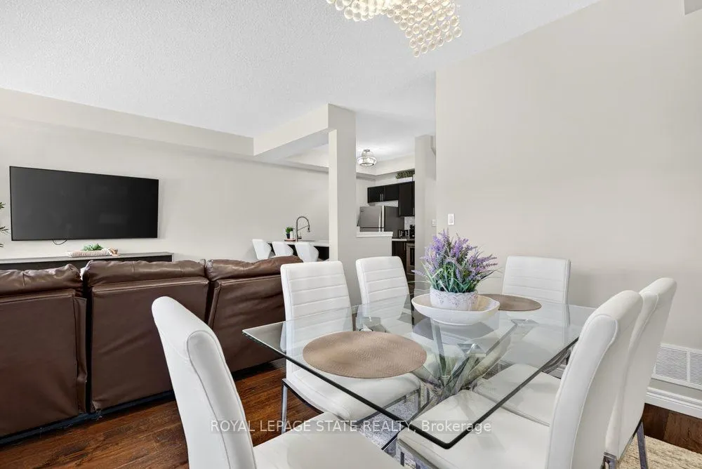 9 Bloom Crescent