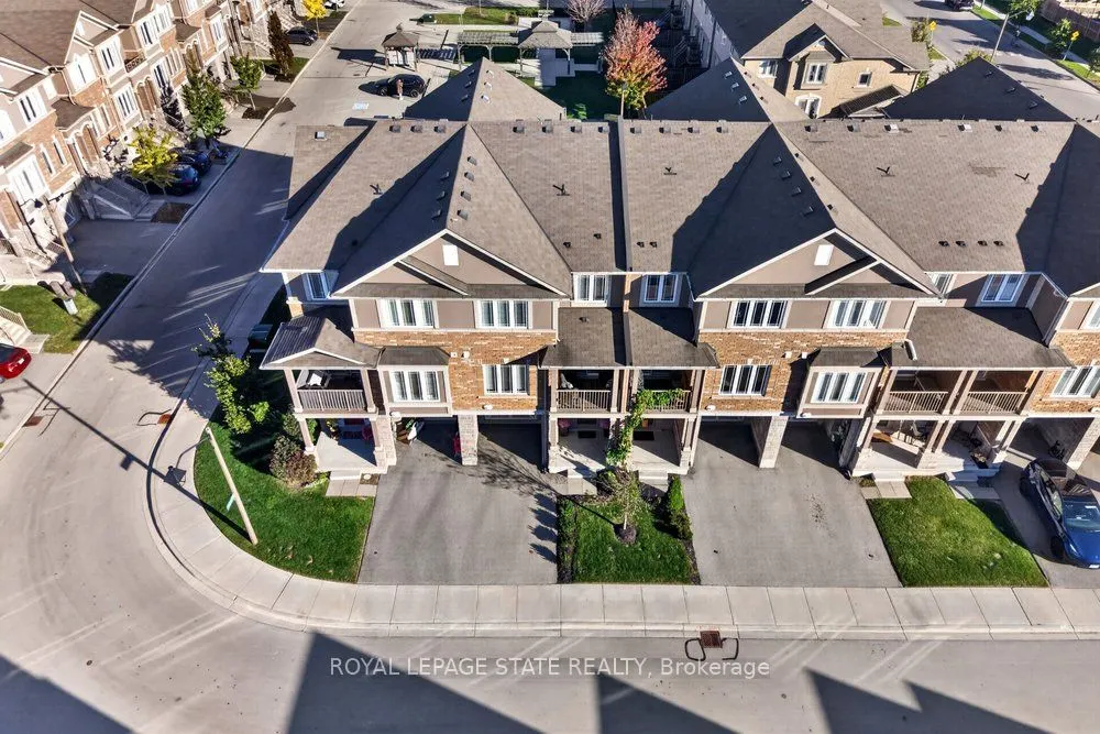 9 Bloom Crescent