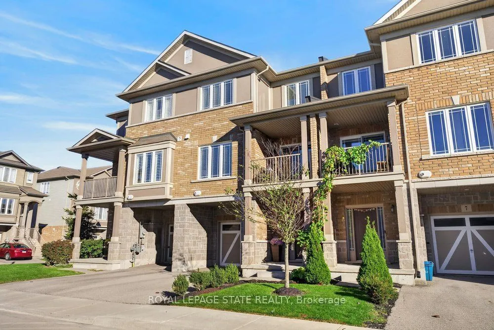 9 Bloom Crescent