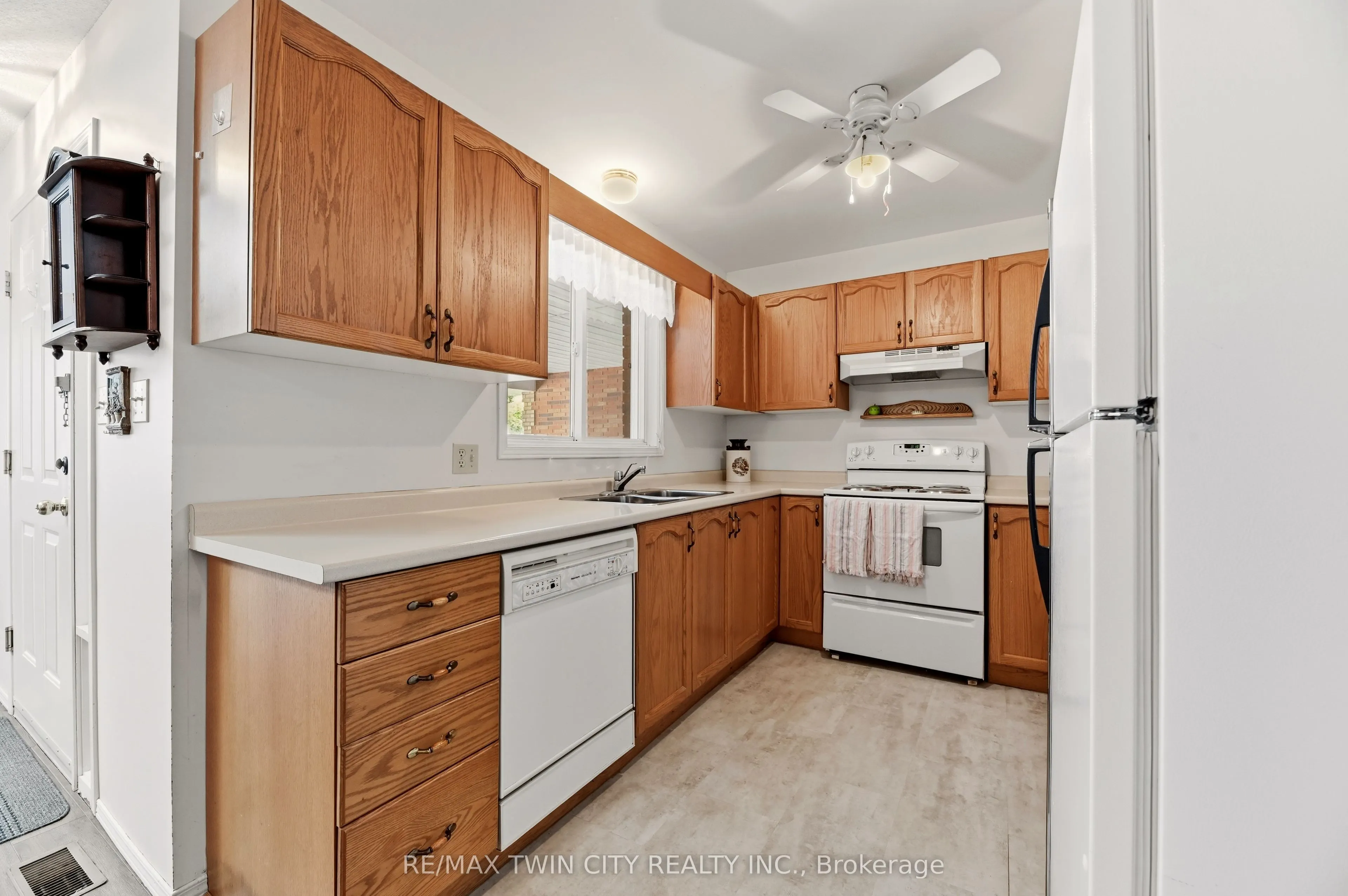 1030 Colborne Street E #19
