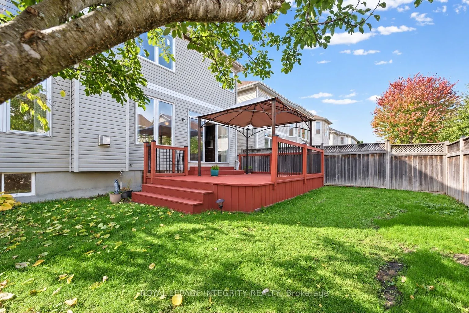 104 WHITESTONE Drive