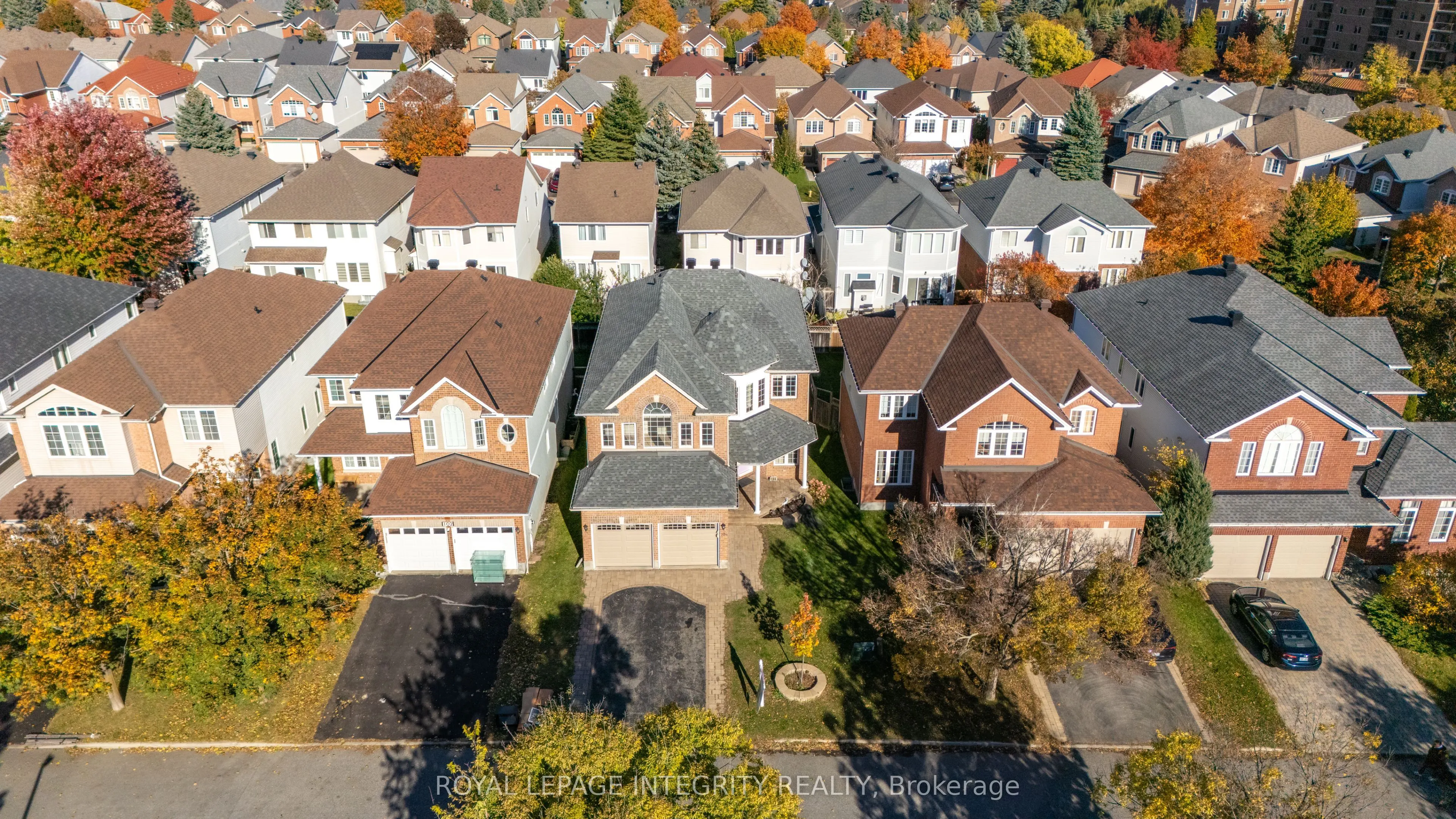 104 WHITESTONE Drive