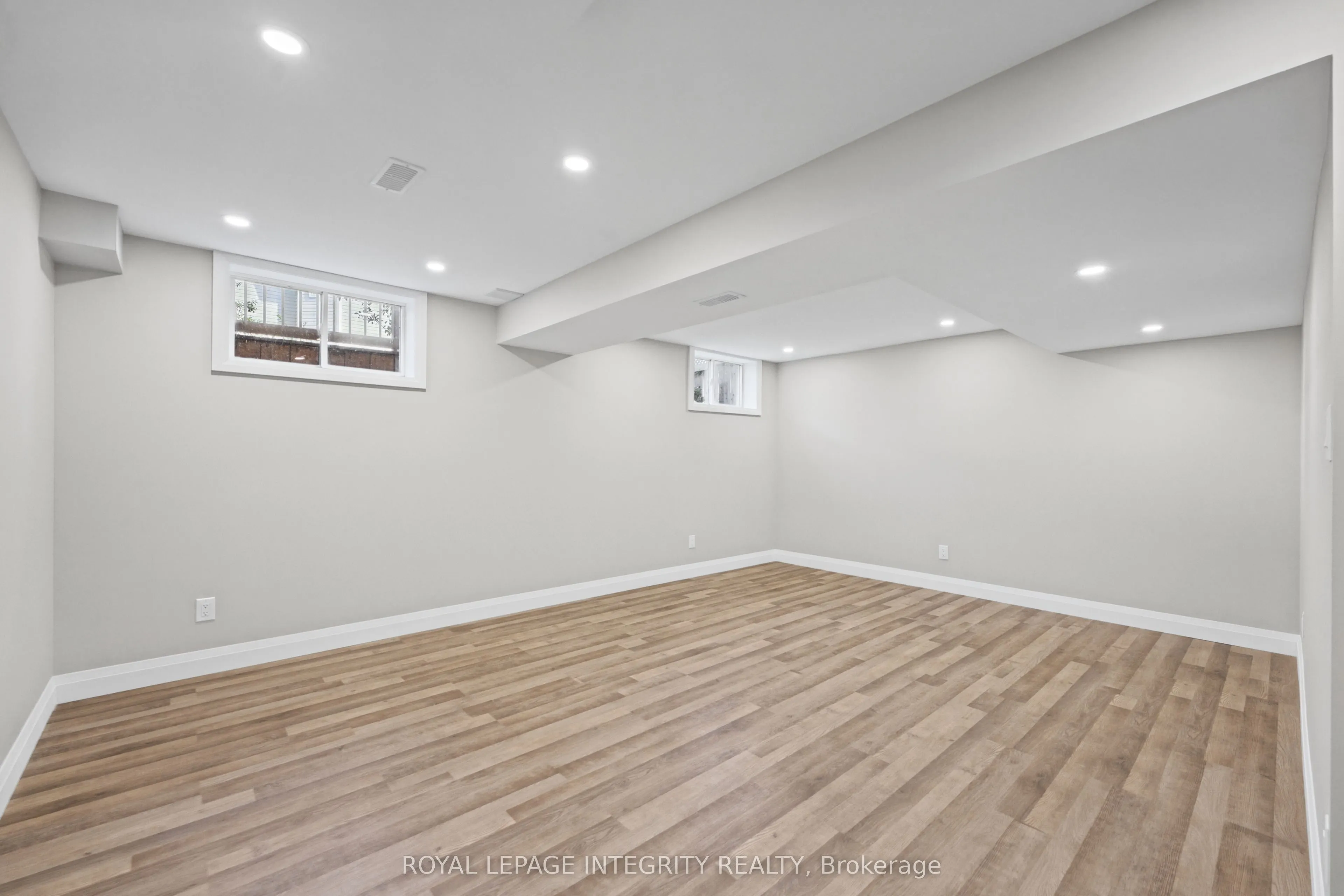 104 WHITESTONE Drive