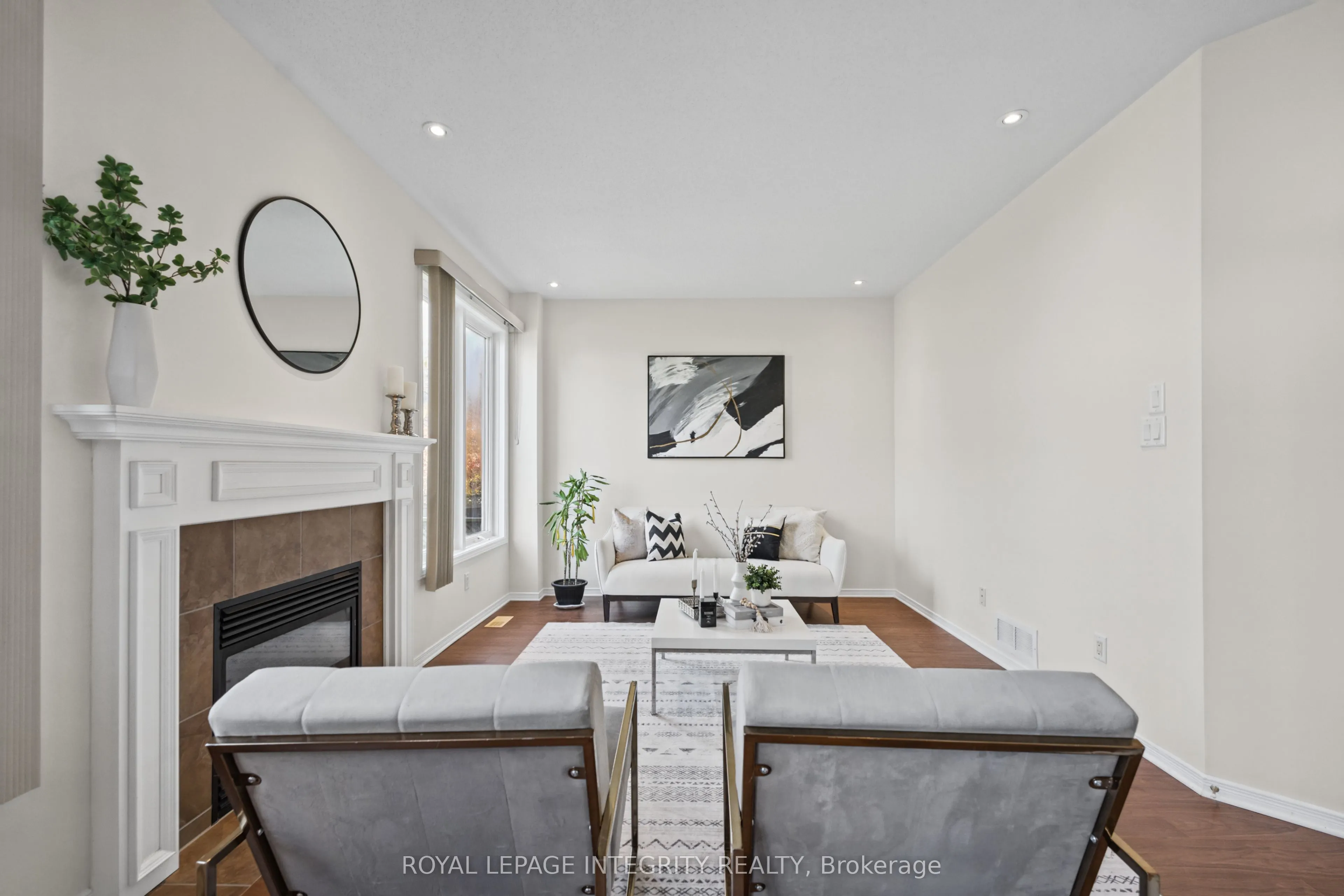 104 WHITESTONE Drive