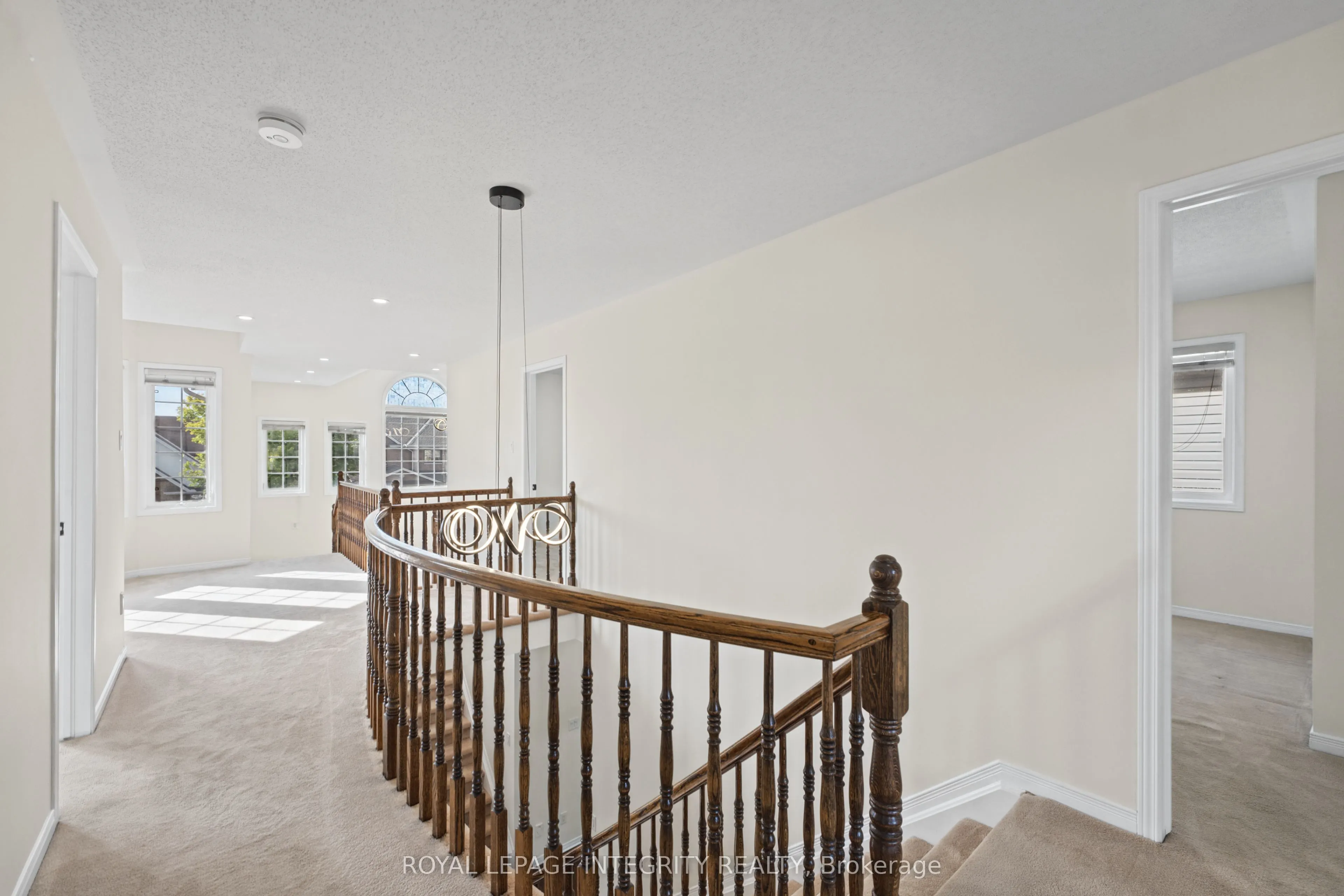 104 WHITESTONE Drive