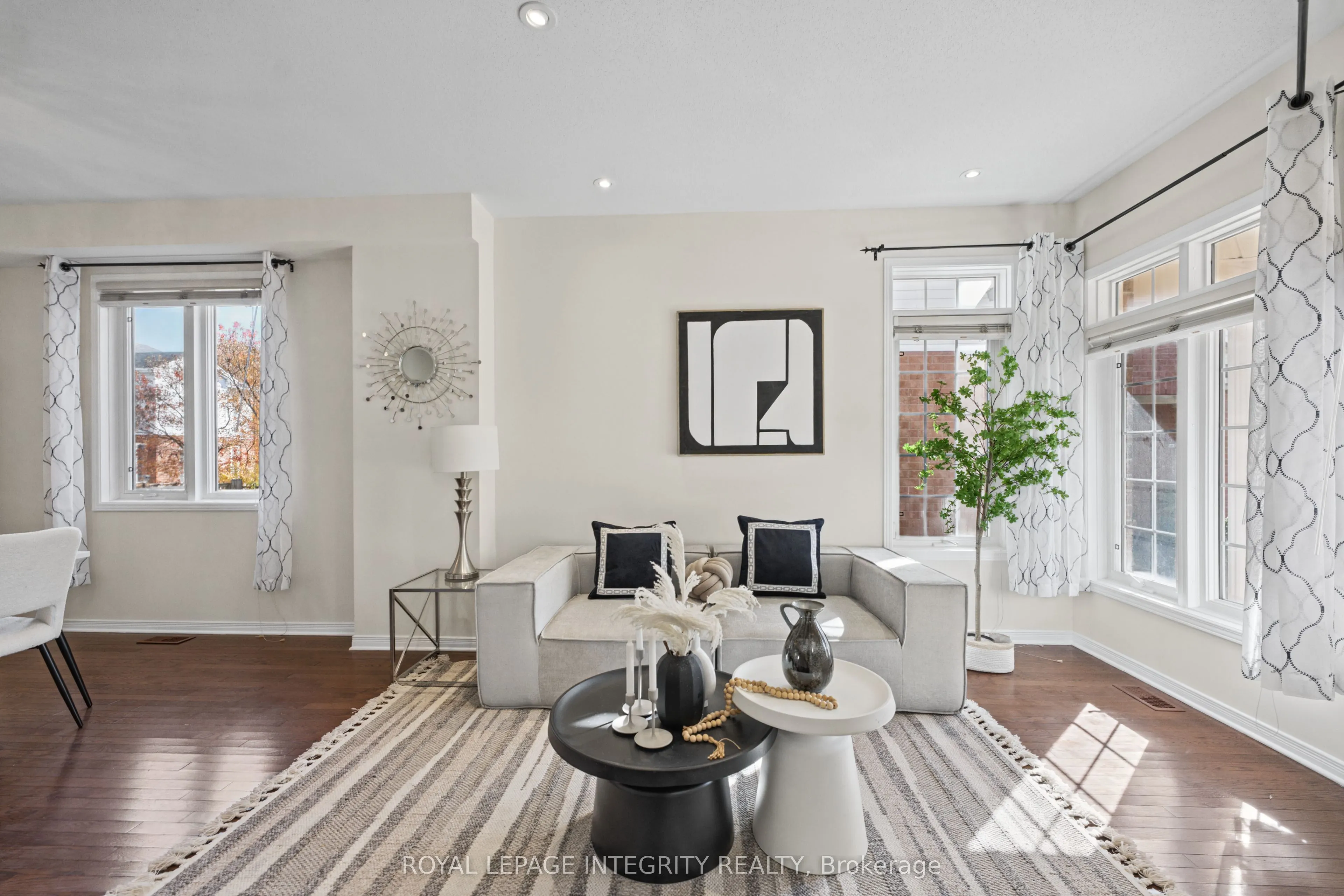 104 WHITESTONE Drive