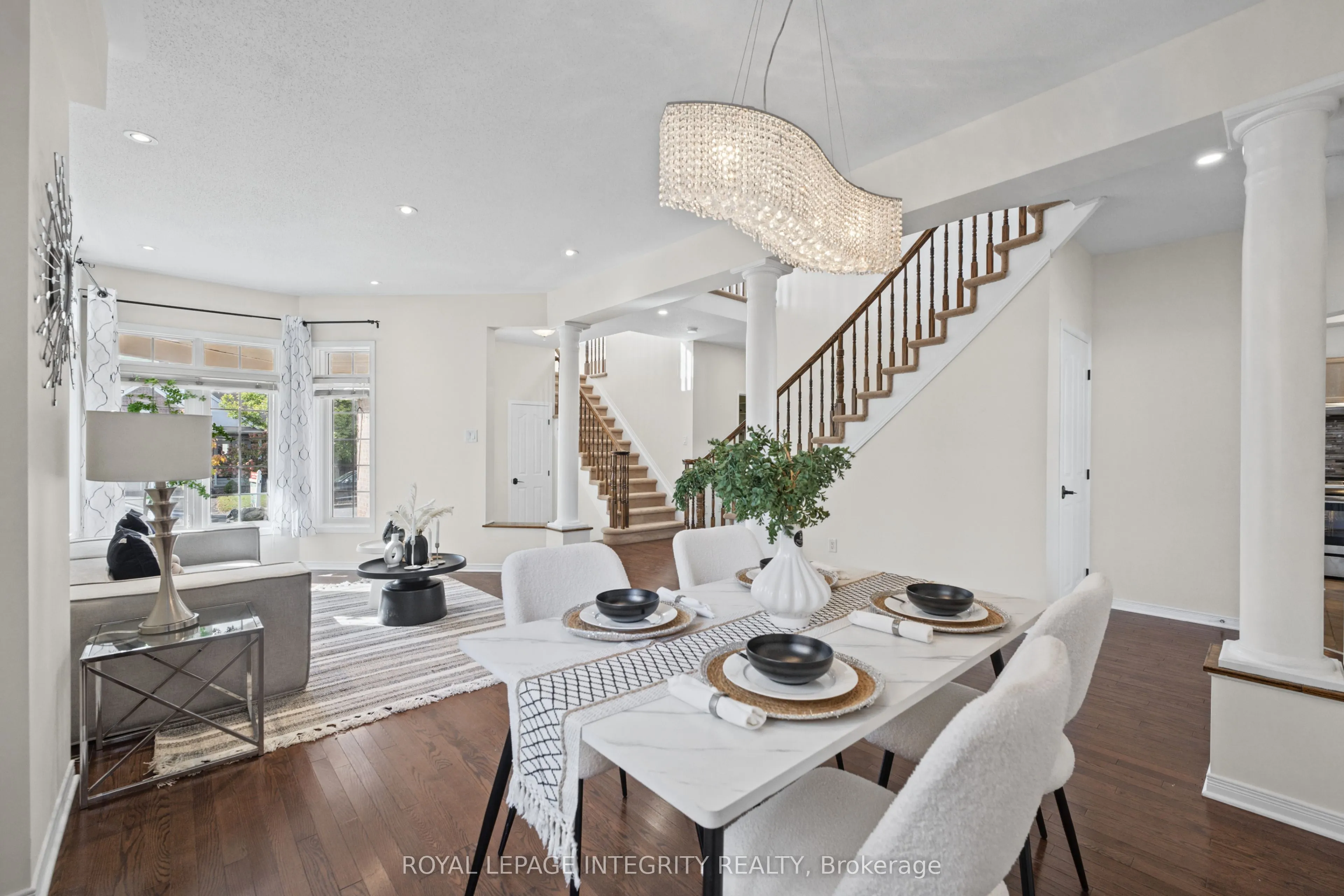 104 WHITESTONE Drive