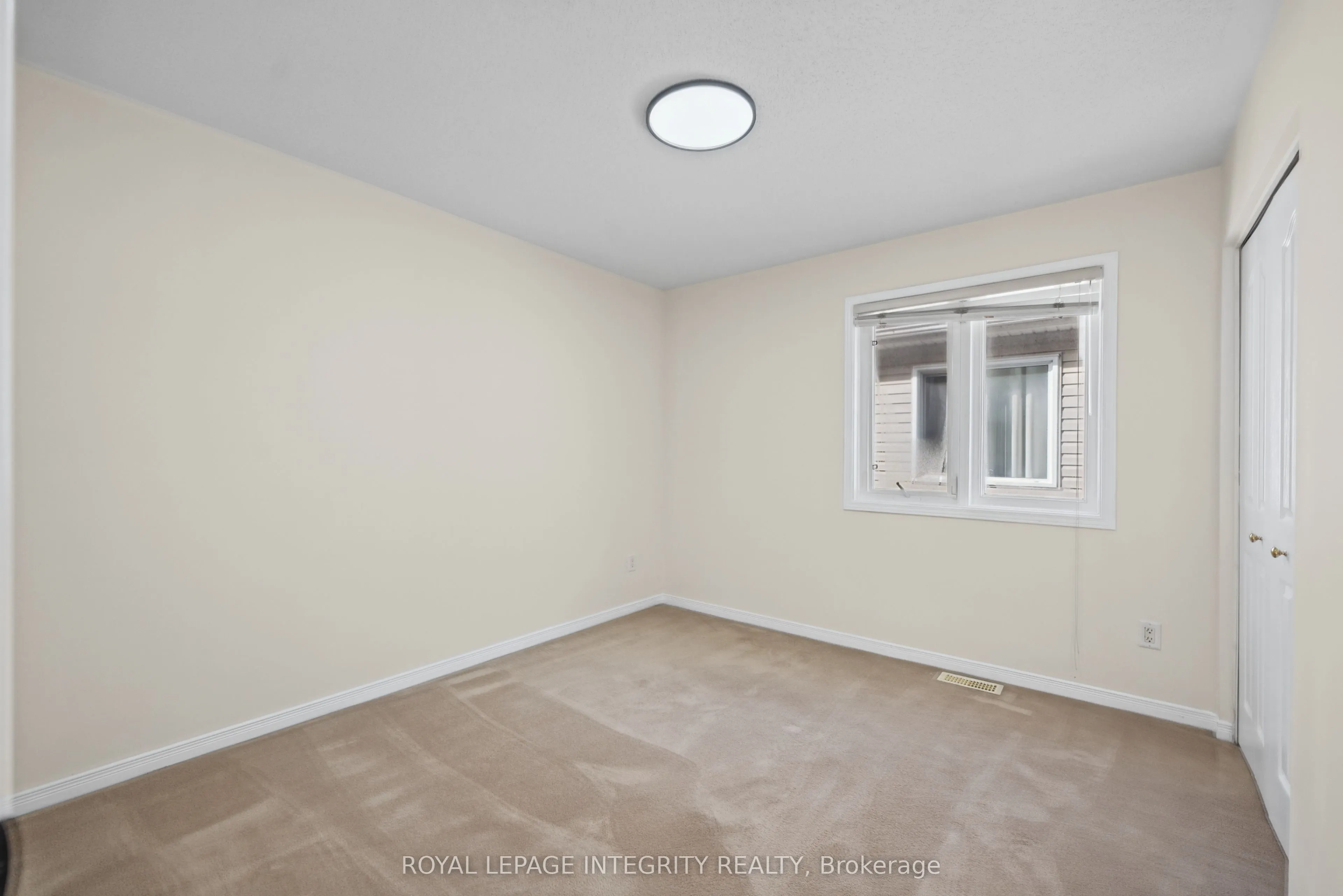 104 WHITESTONE Drive