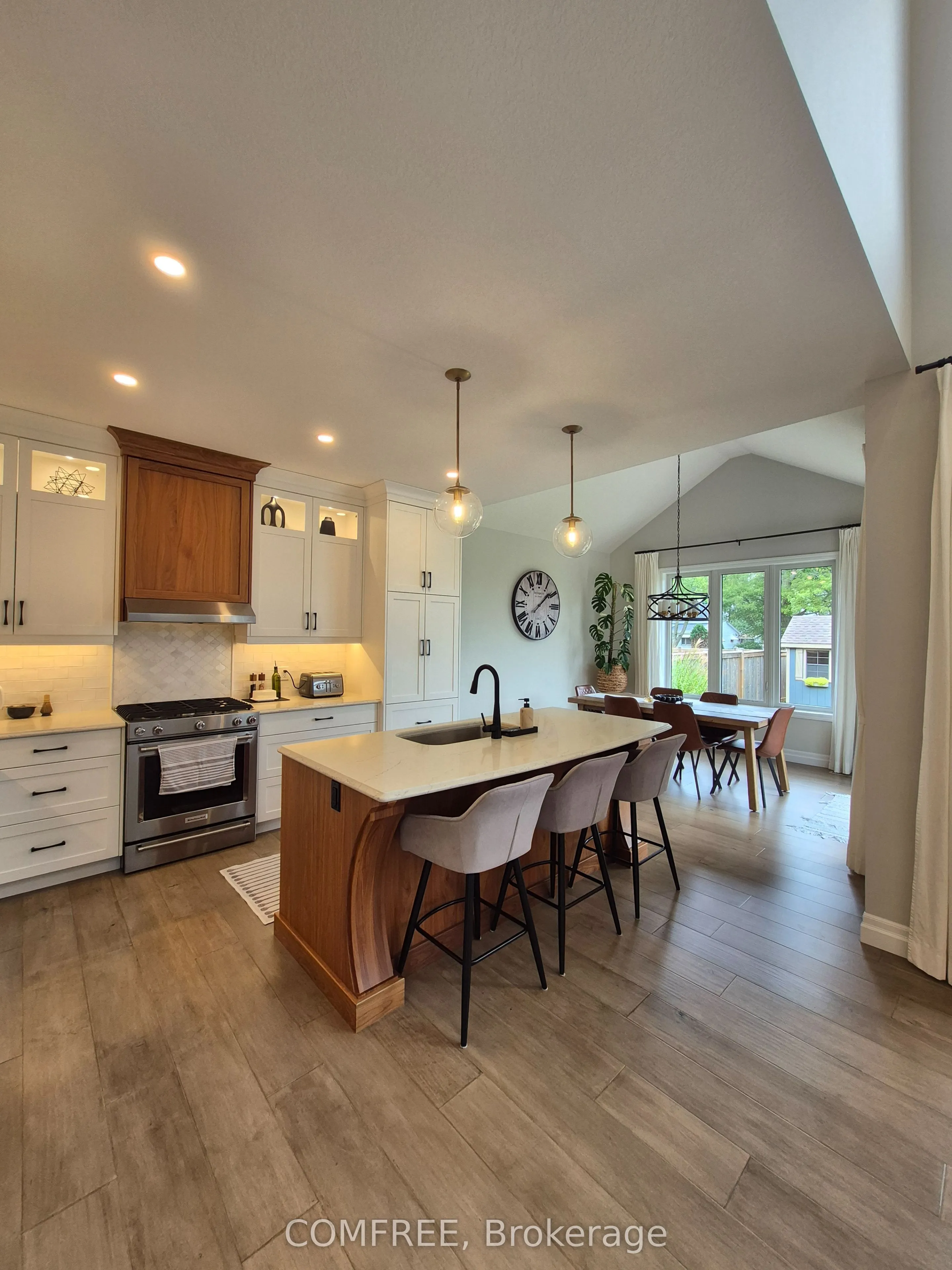 5 Redhaven Lane